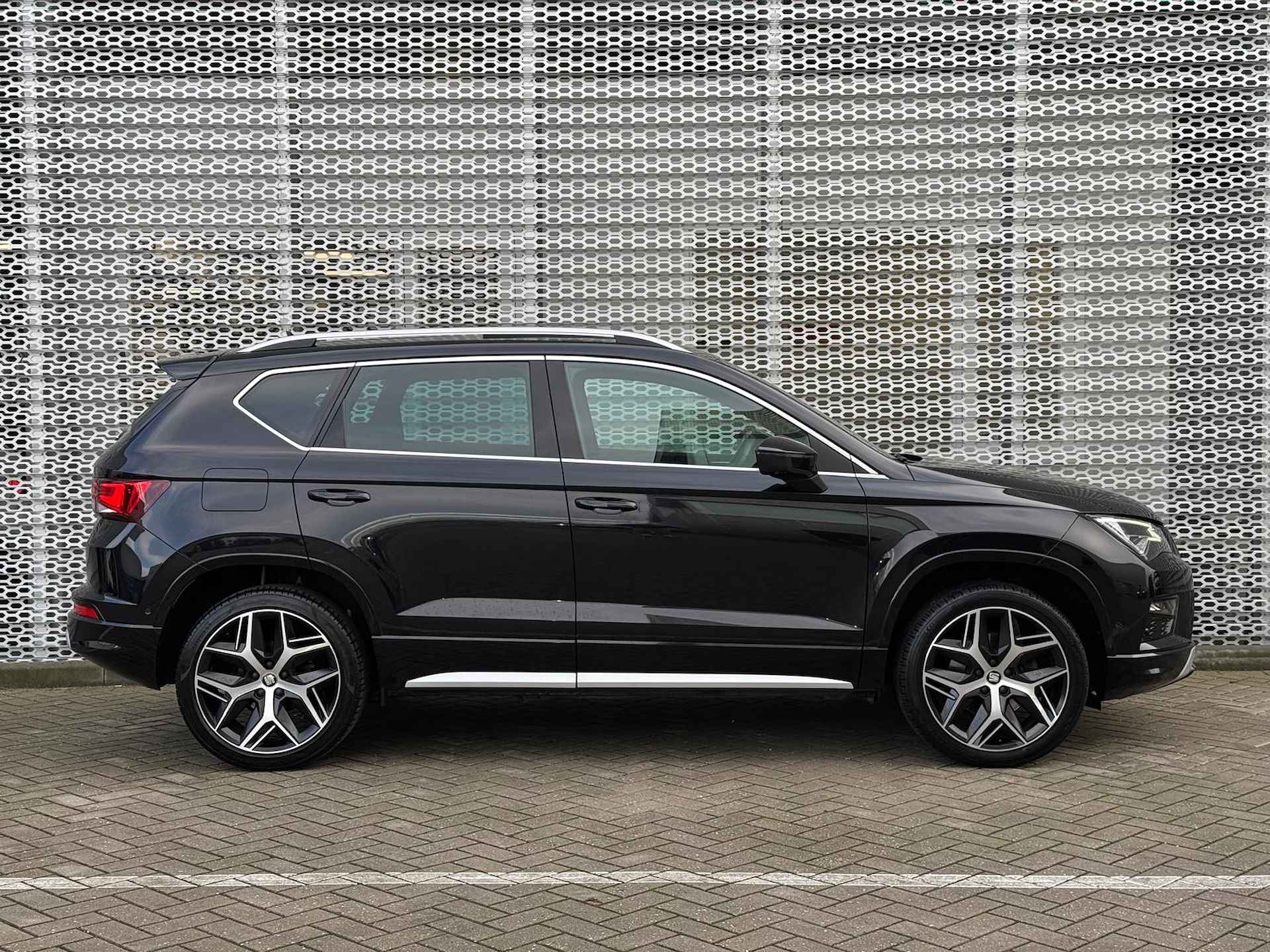 SEAT Ateca 2.0 TSI 190pk FR 4DRIVE Business Intense / Panoramadak / Virtual Cockpit / 19" LMV / Standkachel / 360 Camera / Keyless / LED P4 - 9/31