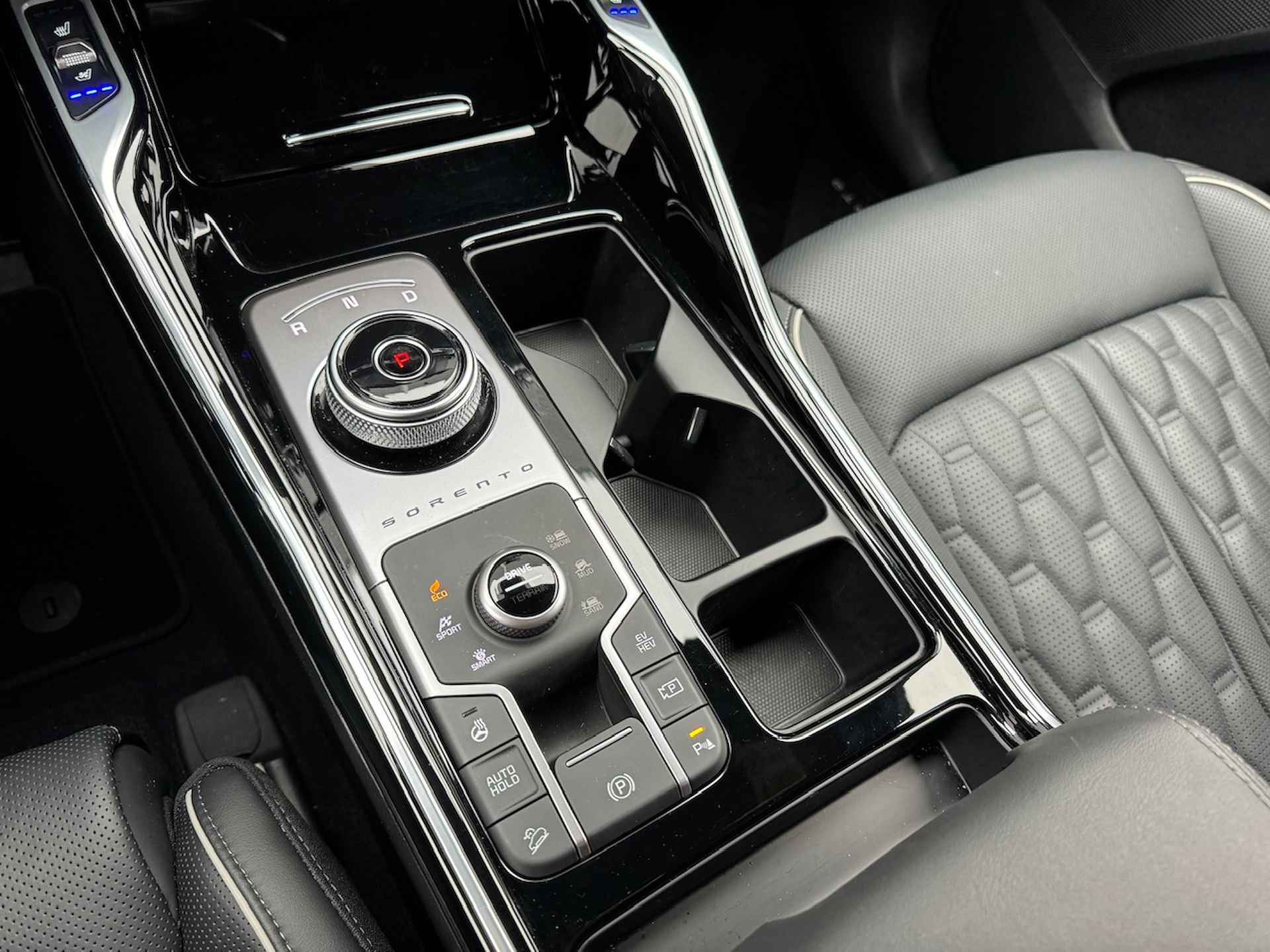 KIA Sorento 1.6 T-GDi 265pk PHEV 4WD ExecutiveLine | Stoelkoeling | Stoel/Stuurwielverwarming | 360 Camera | - 27/42