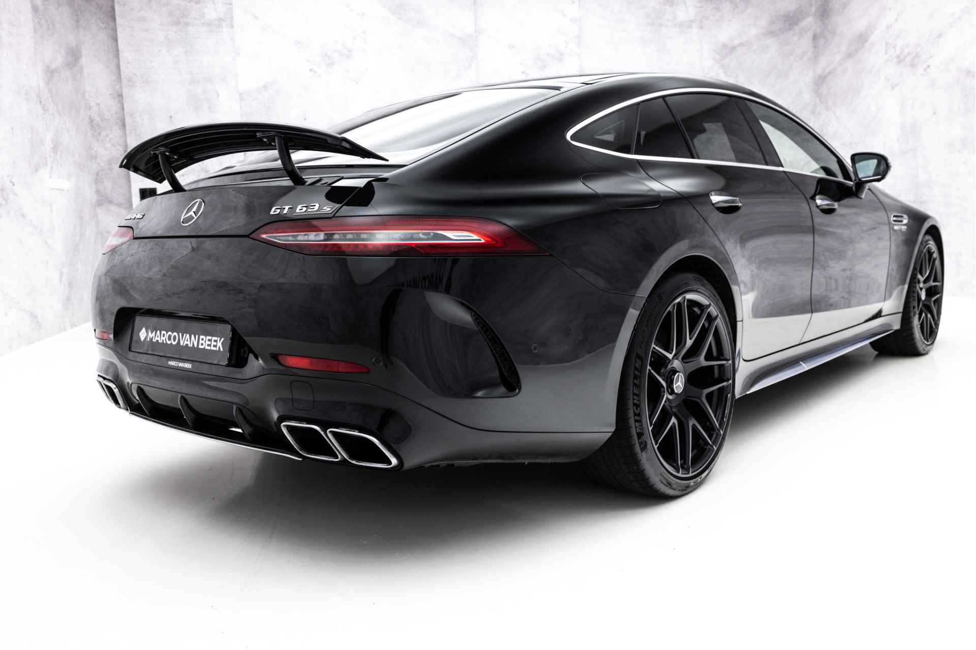 Mercedes-Benz AMG GT 4-Door Coupe AMG 63 S 4MATIC+ Premium+ | Keramisch | Carbon | Schuifdak | Distronic+ - 3/60