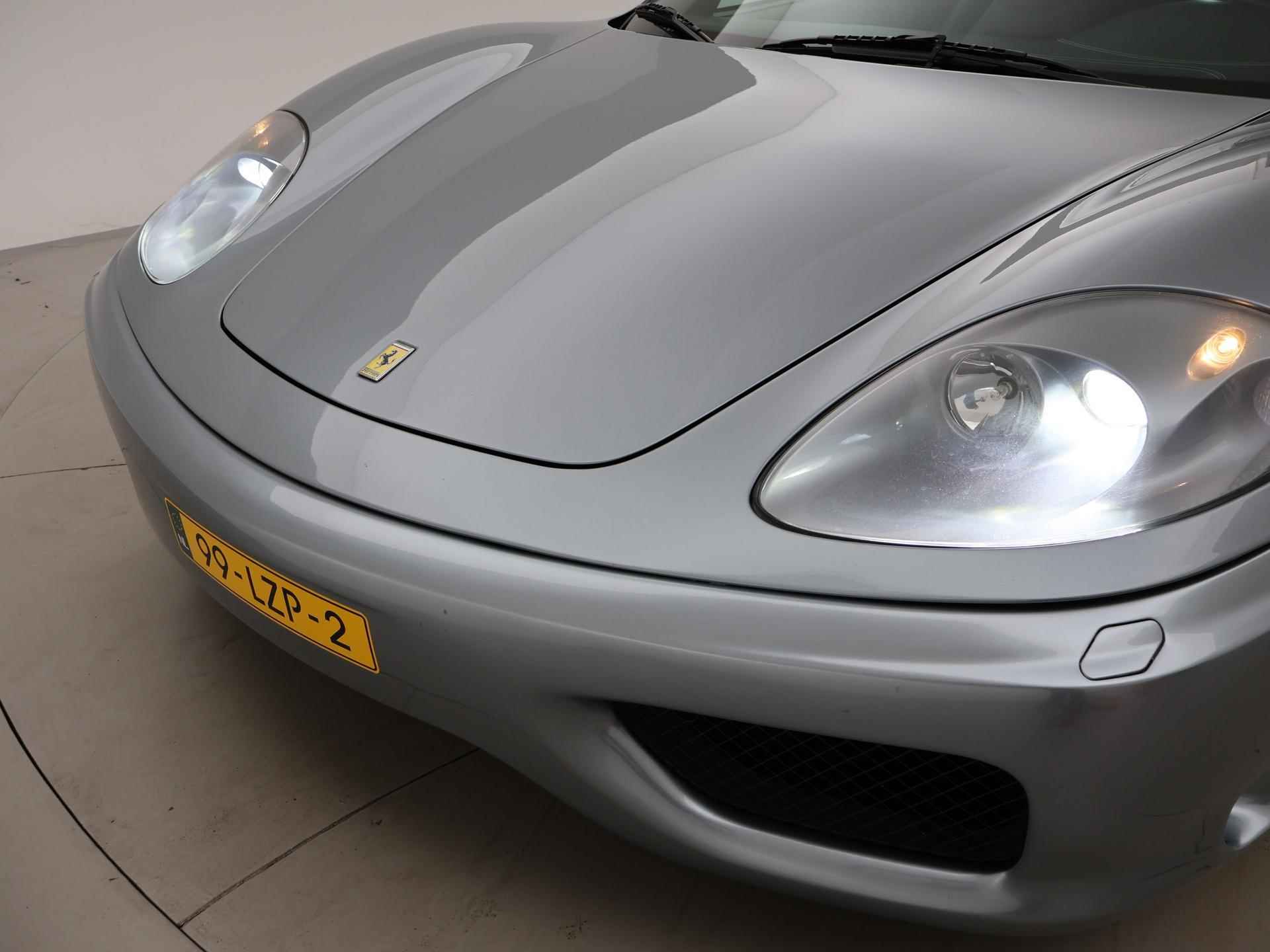 Ferrari 360 3.6 V8 MODENA F1 - GRIGIO TITANIO - DEALER ONDERHOUDEN - VOLLEDIGE HISTORIE - 26/96