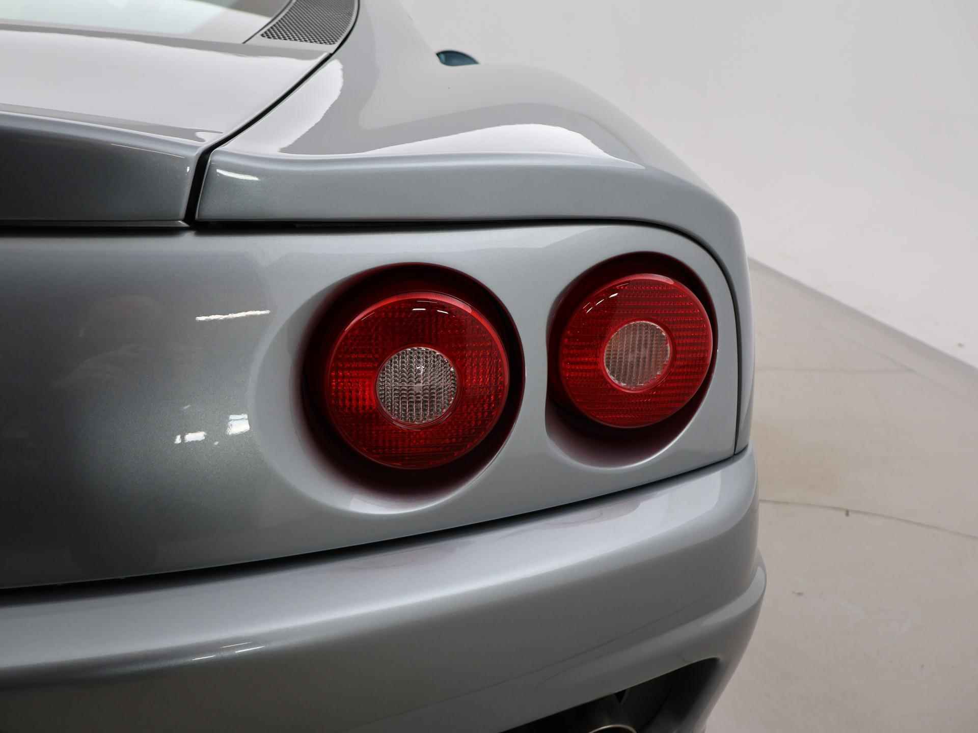 Ferrari 360 3.6 V8 MODENA F1 - GRIGIO TITANIO - DEALER ONDERHOUDEN - VOLLEDIGE HISTORIE - 48/96