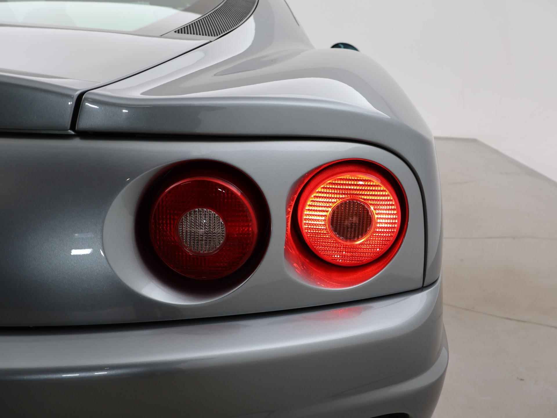 Ferrari 360 3.6 V8 MODENA F1 - GRIGIO TITANIO - DEALER ONDERHOUDEN - VOLLEDIGE HISTORIE - 82/96