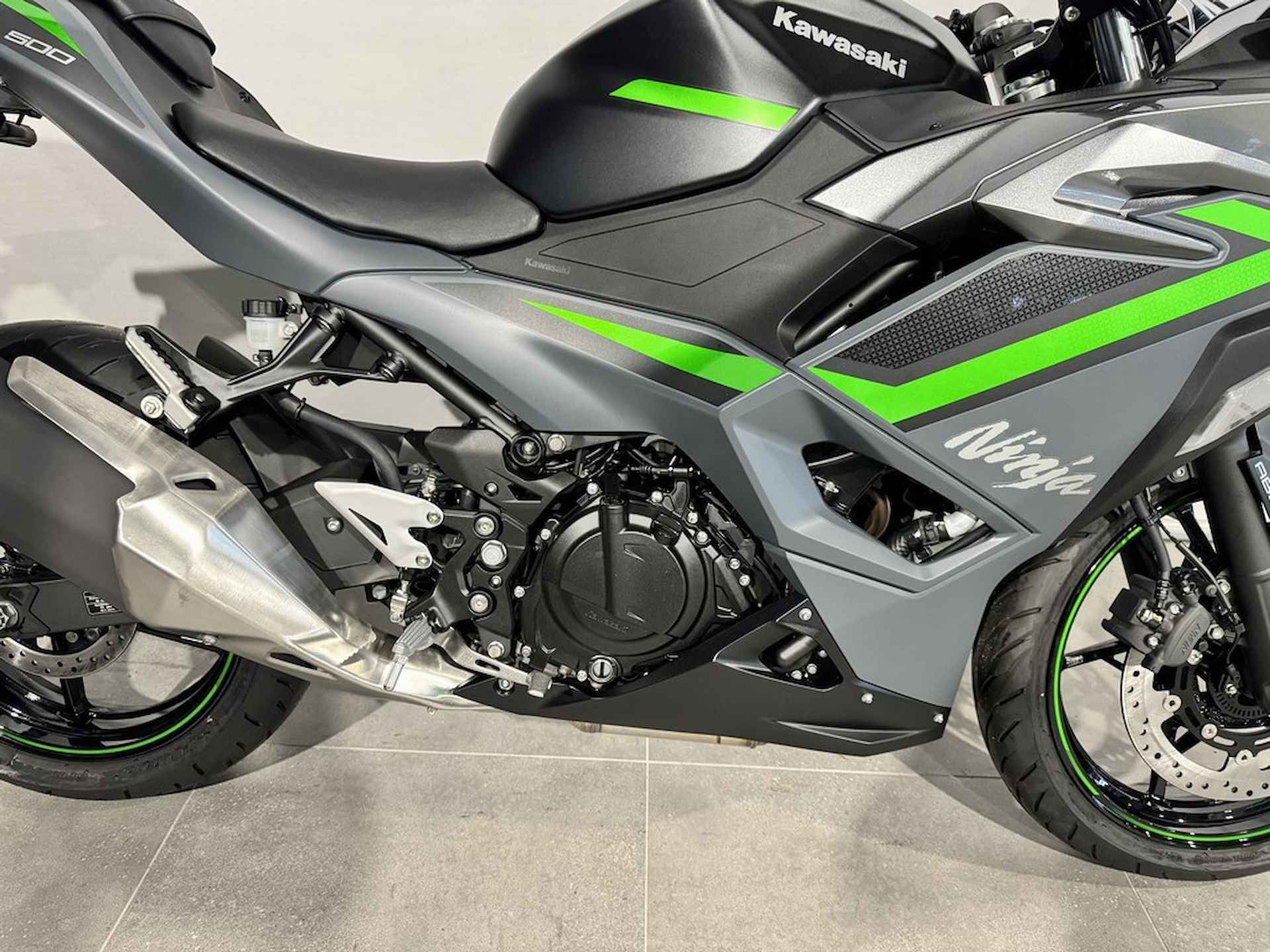 Kawasaki NINJA 500 SE - 4/8