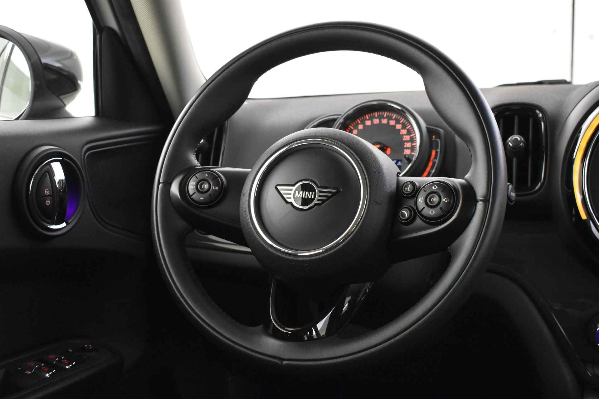 MINI Countryman Cooper Pepper Automaat / Achteruitrijcamera / LED / Park Assistant / Comfort Access / Cruise Control - 15/42