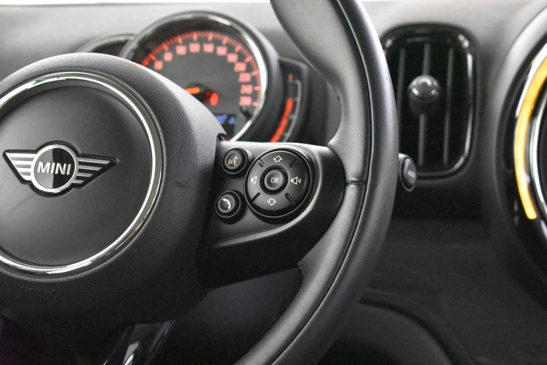 MINI Countryman Cooper Pepper Automaat / Achteruitrijcamera / LED / Park Assistant / Comfort Access / Cruise Control - 19/42