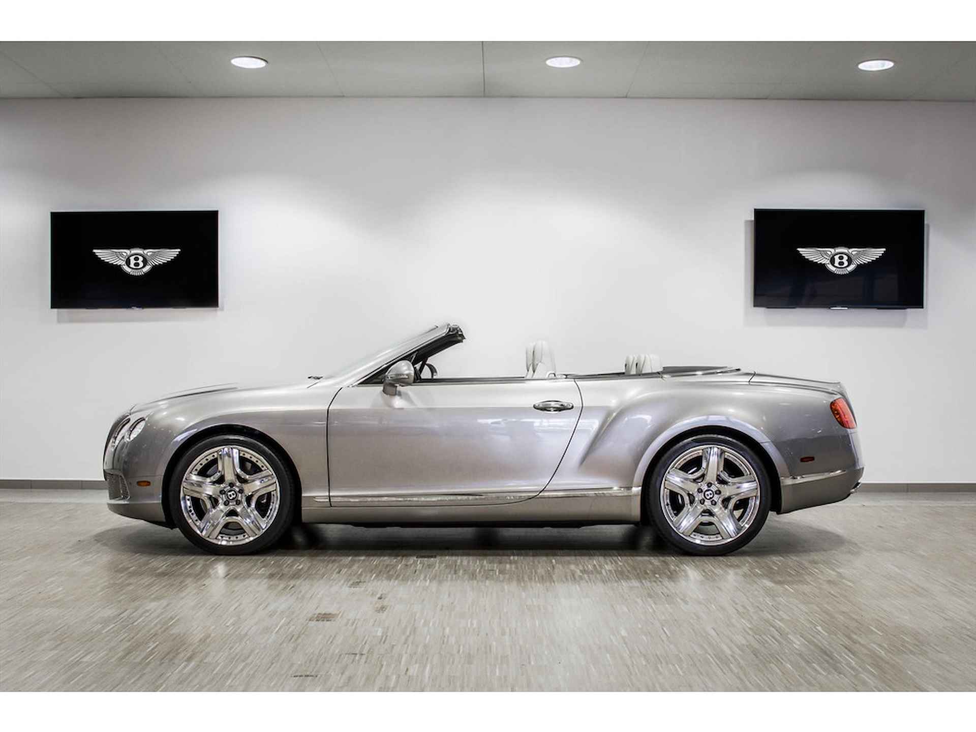 Bentley Continental Continental GTC W12 Mulliner | Special Paint | Zeer nette auto! - 4/34