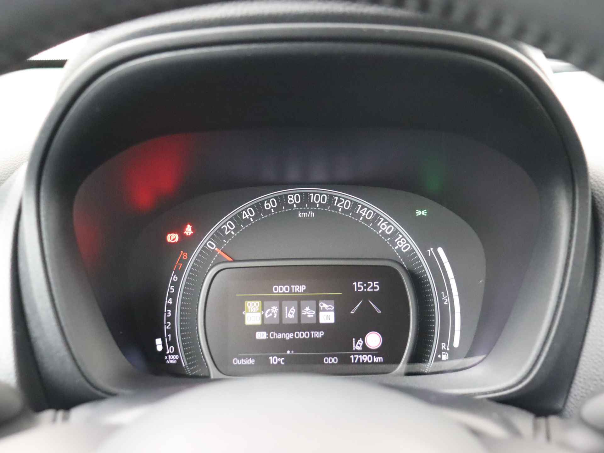 Toyota Aygo X 1.0 VVT-i MT play | Camera | Cruise Control Adaptief | Airco | - 7/41