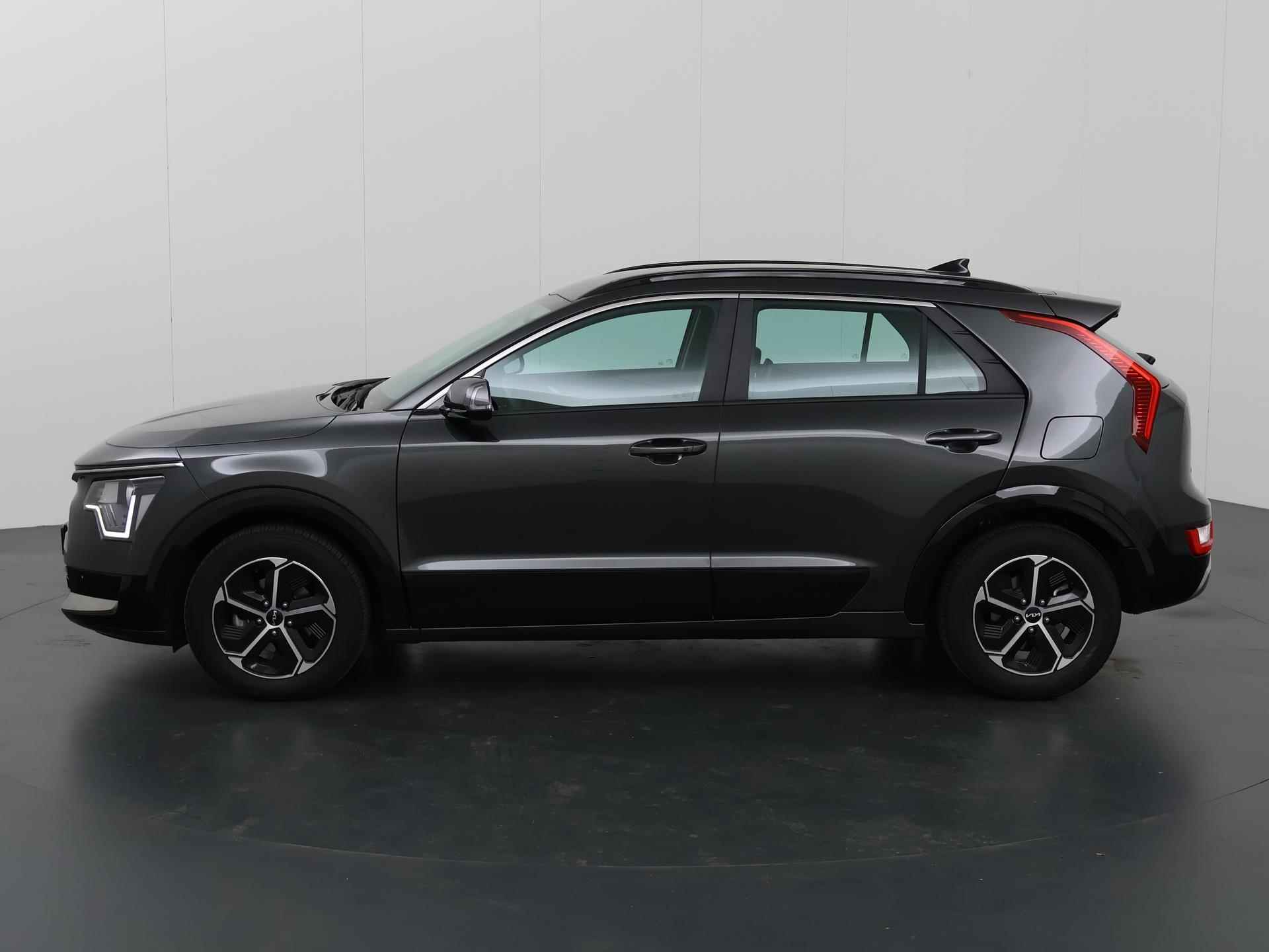 Kia Niro HEV 1.6 GDi Hybrid DynamicLine | Digitaal Dashboard | Keyless go | Navigatie | Parkeercamera - 6/36