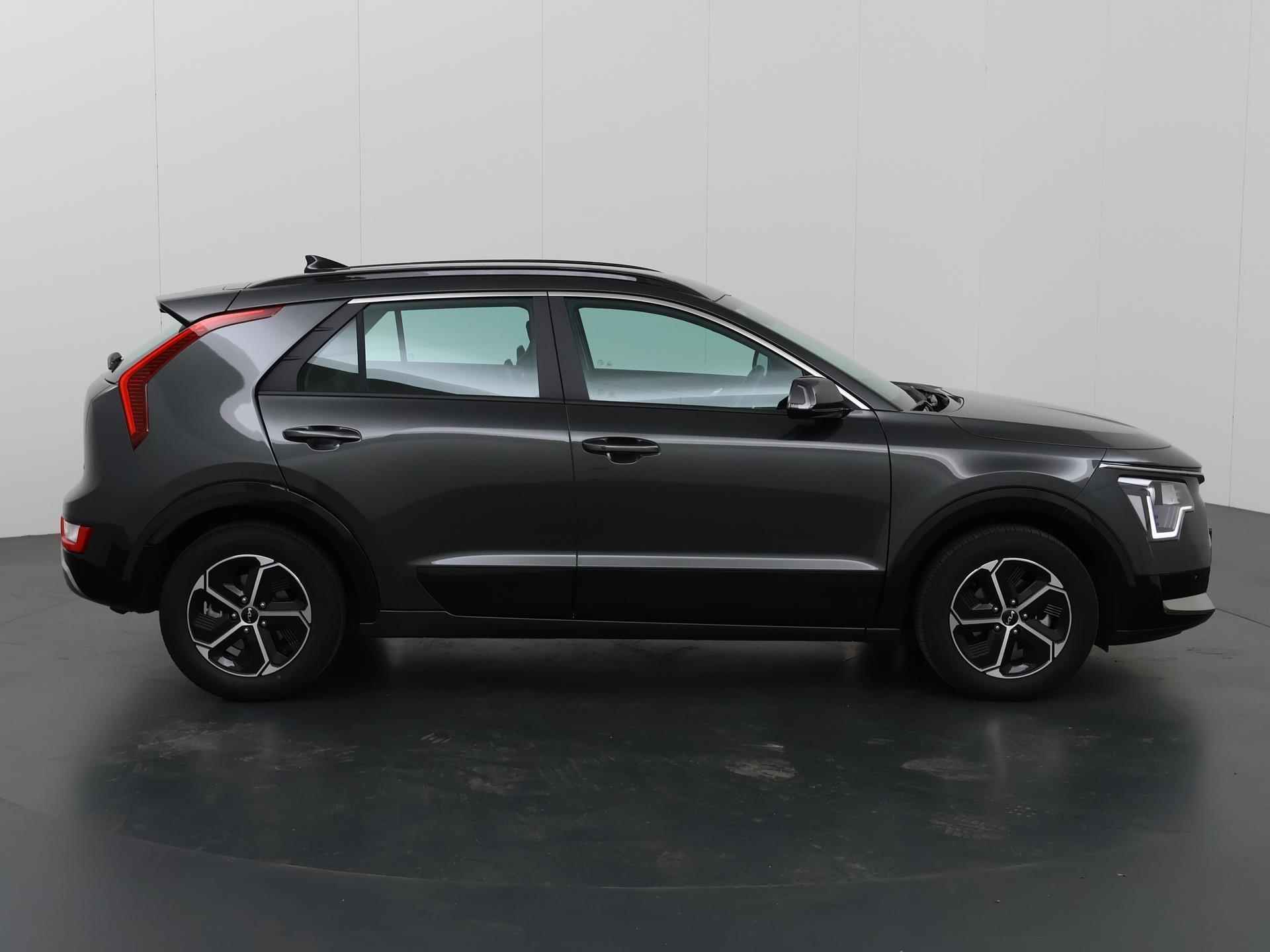 Kia Niro HEV 1.6 GDi Hybrid DynamicLine | Digitaal Dashboard | Keyless go | Navigatie | Parkeercamera - 7/36