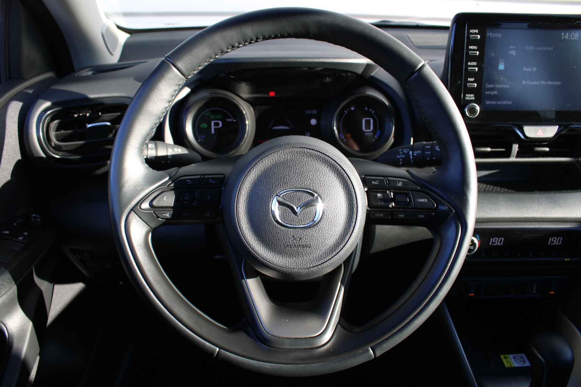 Mazda 2 Hybrid 1.5 Select | Airco | Navi | Cruise | PDC | Head-up display | Camera | - 11/37