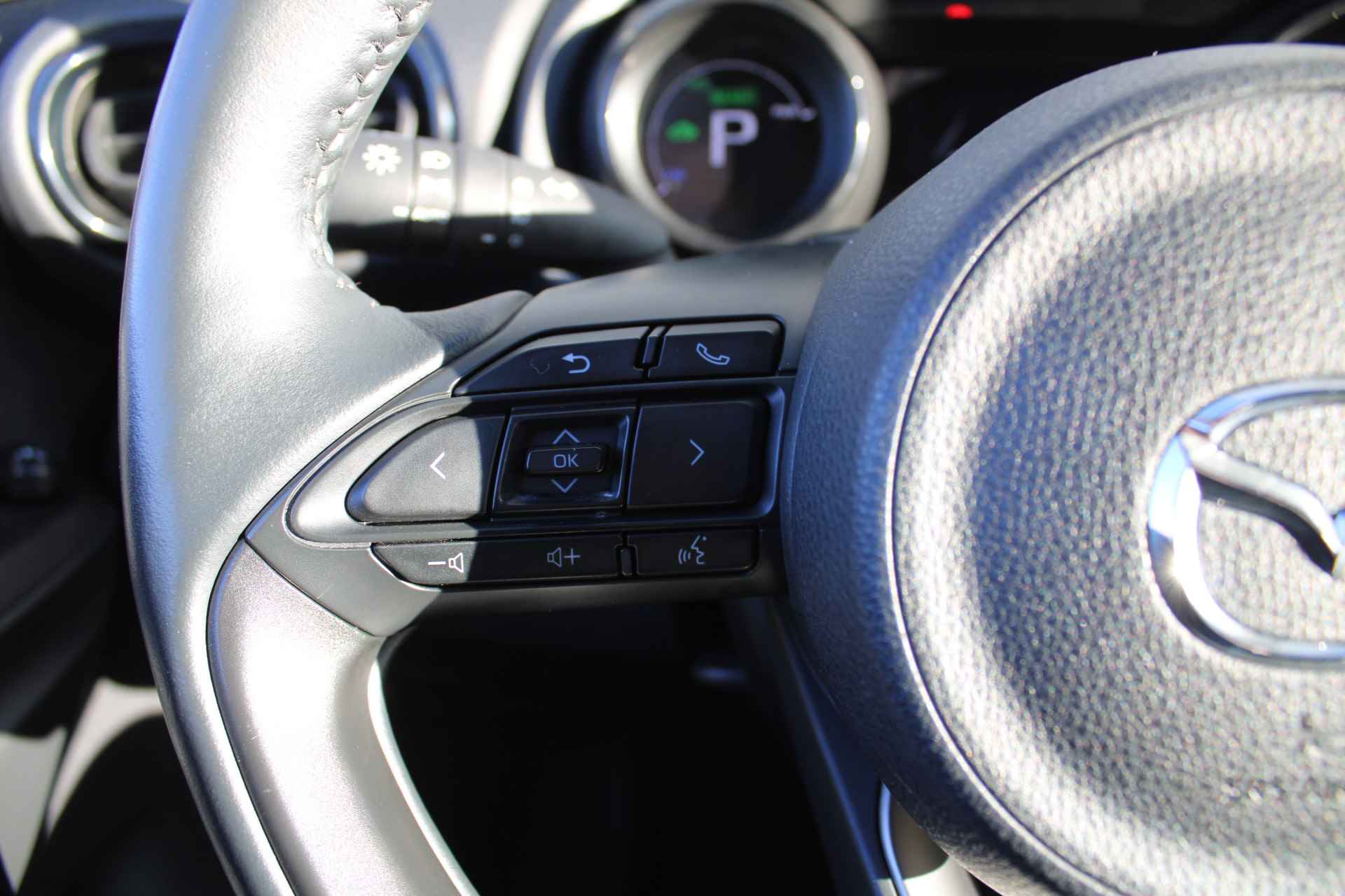 Mazda 2 Hybrid 1.5 Select | Airco | Navi | Cruise | PDC | Head-up display | Camera | - 13/37