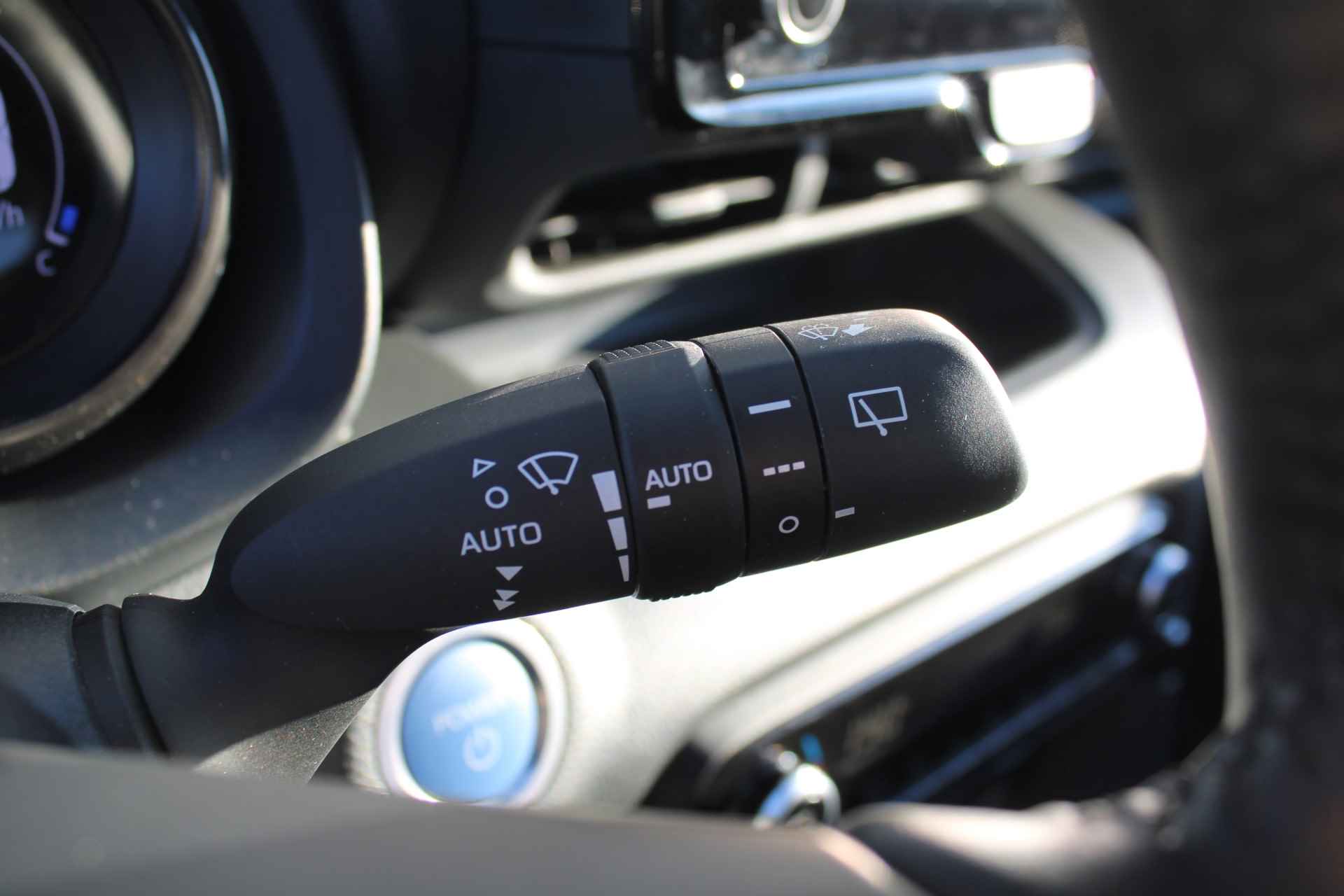 Mazda 2 Hybrid 1.5 Select | Airco | Navi | Cruise | PDC | Head-up display | Camera | - 18/37