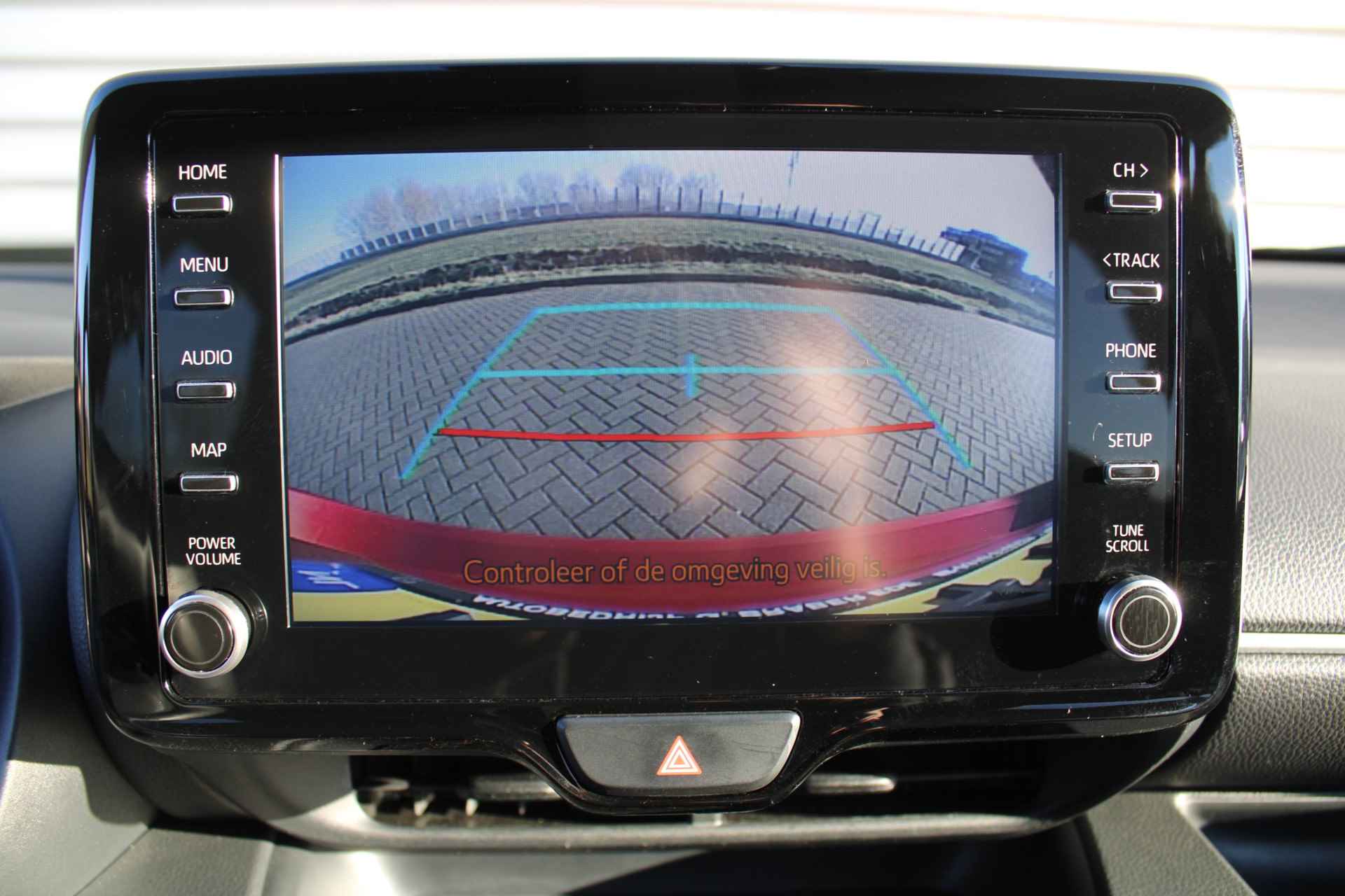 Mazda 2 Hybrid 1.5 Select | Airco | Navi | Cruise | PDC | Head-up display | Camera | - 23/37