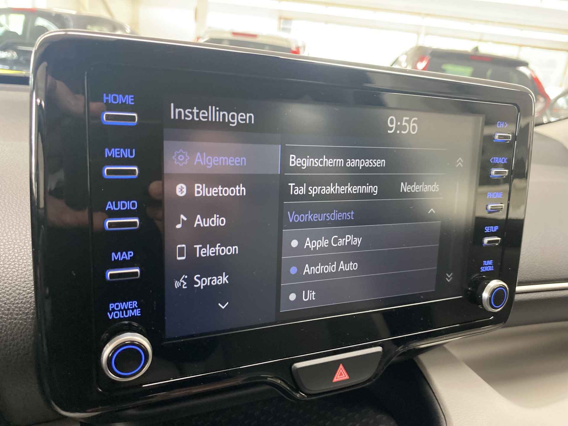 Toyota Yaris 1.5 Hybrid Executive Bi-Tone - 17/22