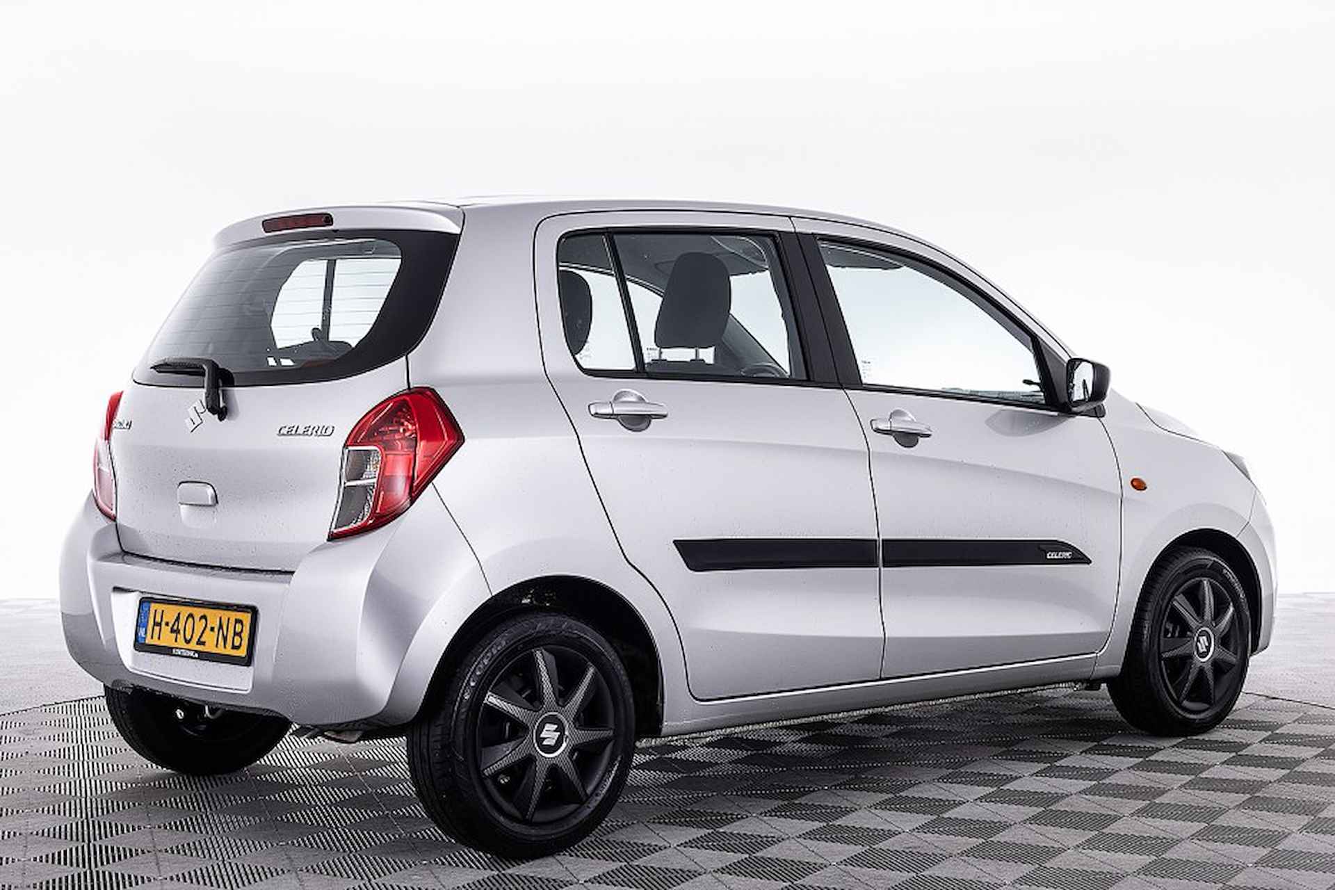 Suzuki Celerio 1.0 Comfort | AIRCO ✅ 1e Eigenaar . - 18/23