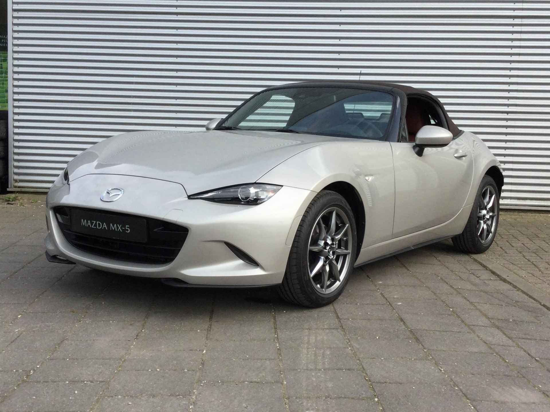 Mazda MX-5 1.5 SkyActiv-G 132 Kazari Direct leverbaar| € 4.640,- KORTING - 3/25