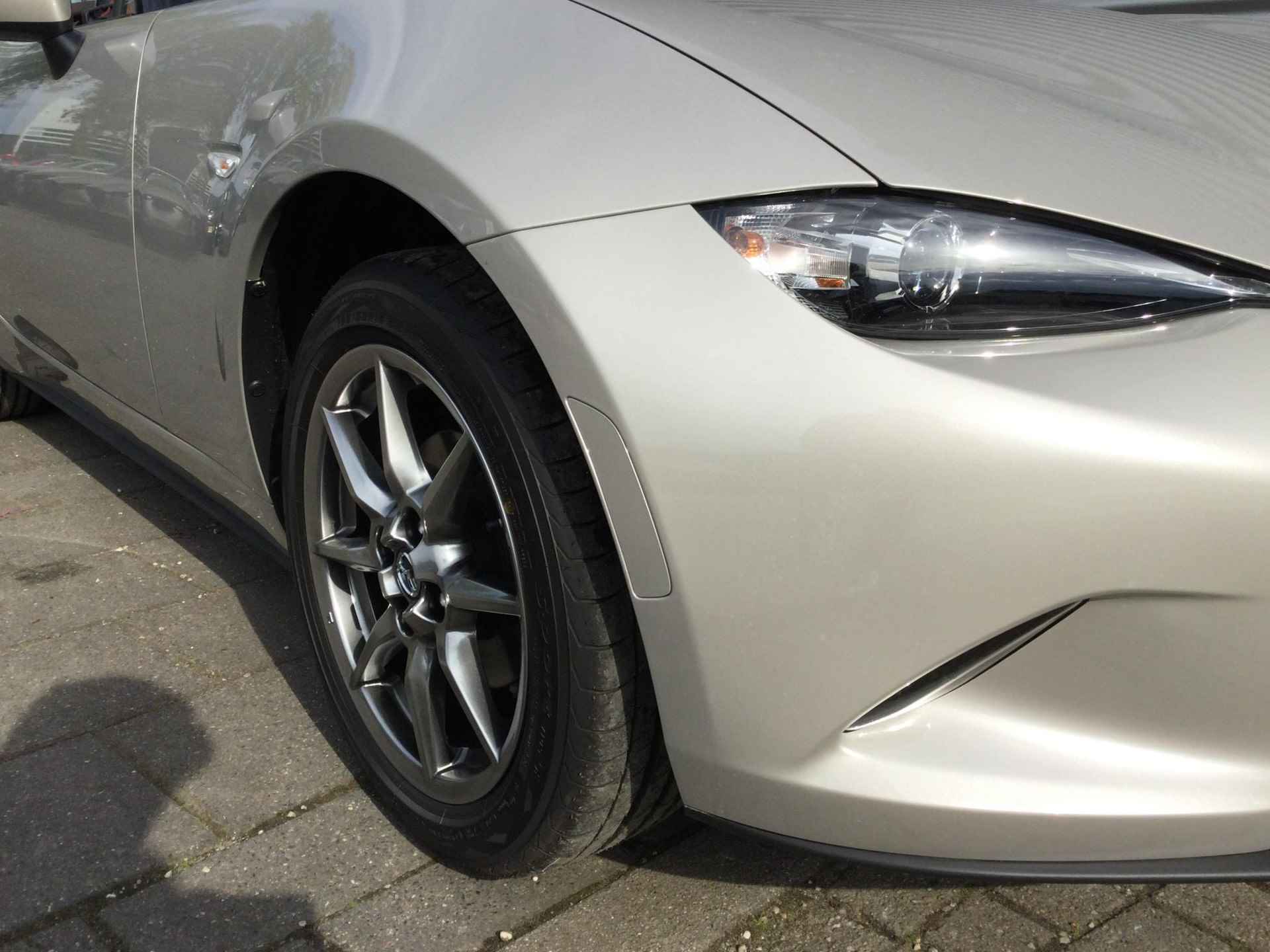 Mazda MX-5 1.5 SkyActiv-G 132 Kazari Direct leverbaar| € 4.640,- KORTING - 19/25