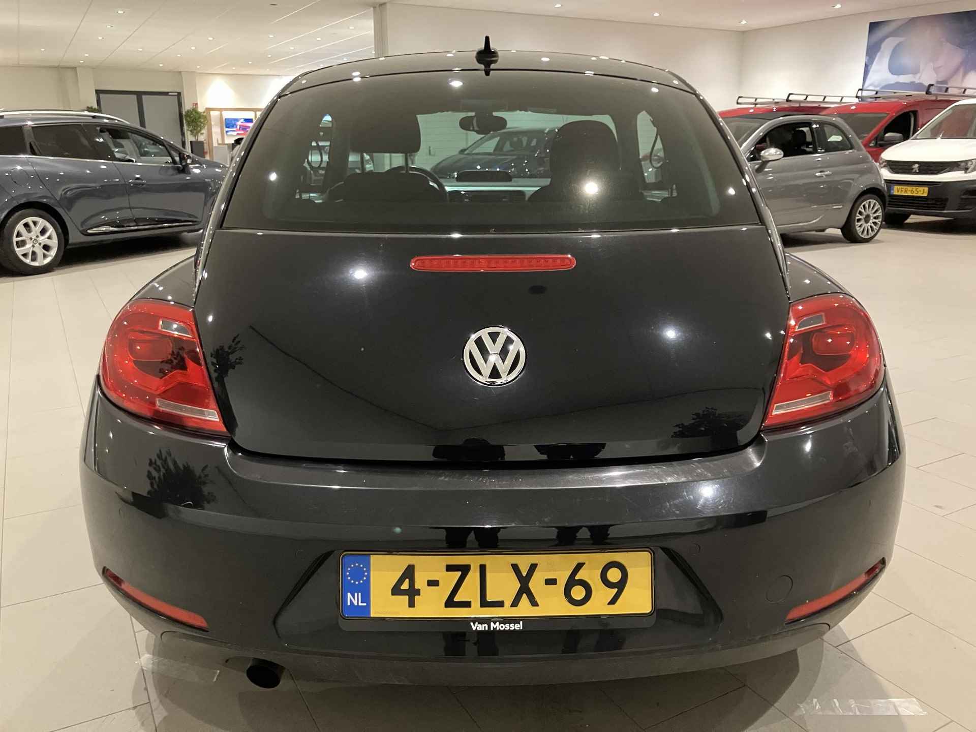 Volkswagen Beetle 1.2 TSI Design BlueMotion 105 PK | Cruise Control | Parkeersensoren | Bluetooth| Stoelverwarming | Lichtmetalen Velgen | Navigatie | - 3/19