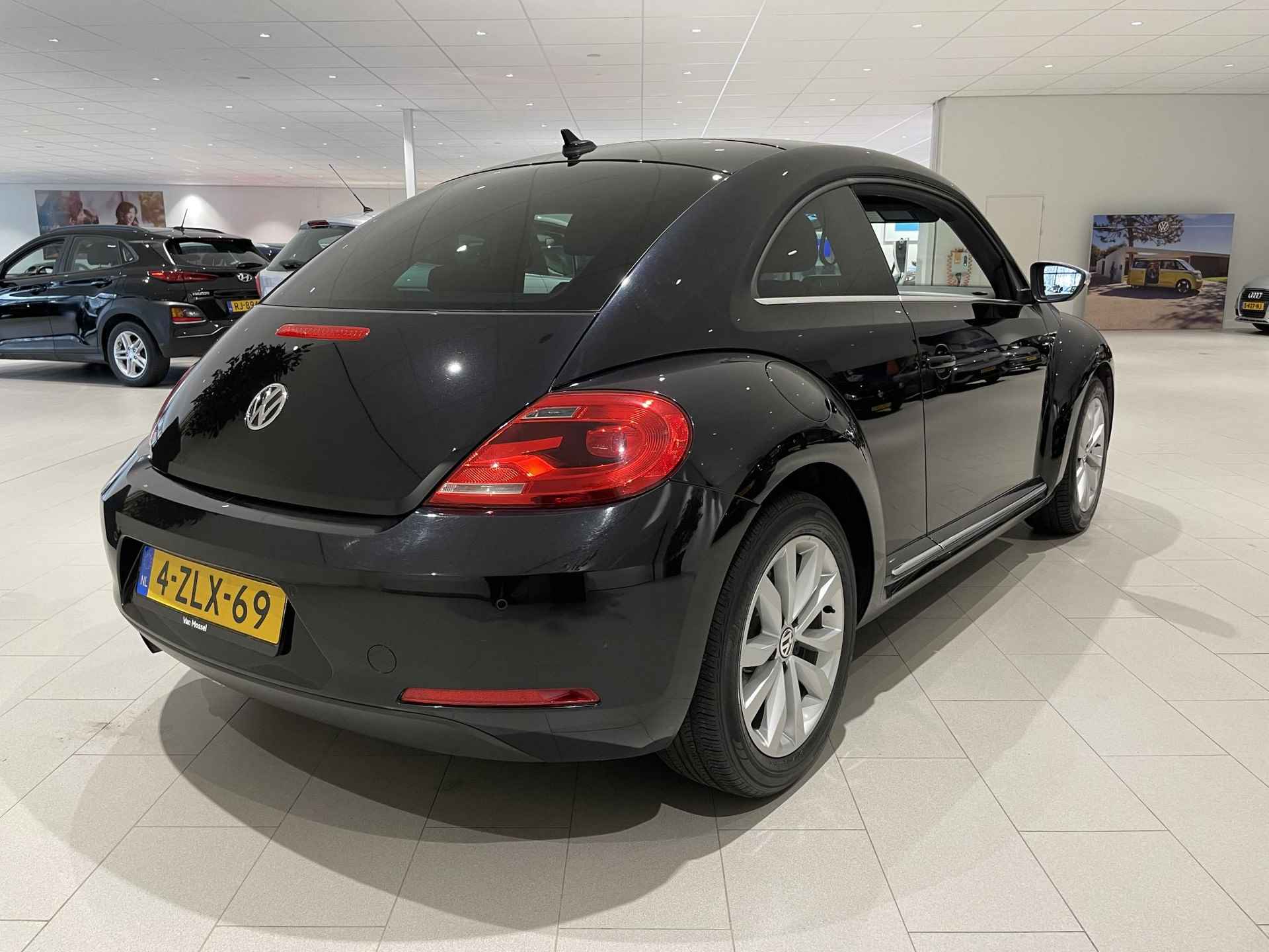 Volkswagen Beetle 1.2 TSI Design BlueMotion 105 PK | Stoelverwarming | Parkeersensoren | Navigatie | Climate Control | Cruise Control | Bluetooth | Radio | - 6/28