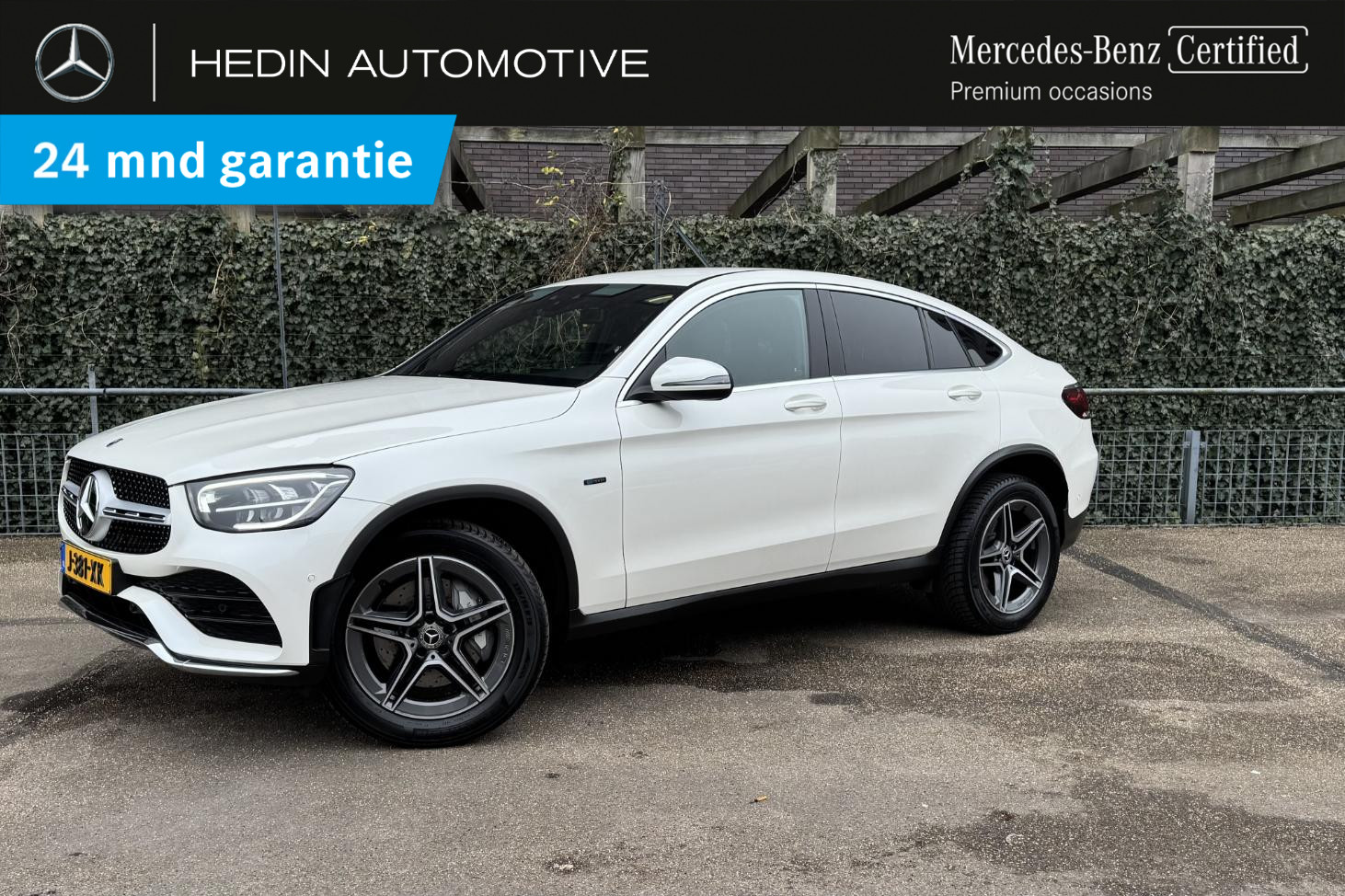 Mercedes-Benz GLC GLC 300e Coupé 4MATIC Business Solution AMG | Trekhaak | Stoelverwarming | Parktronic | Camera | Interieurverlichtingspakket | Keyless-Start | Spiegelpakket