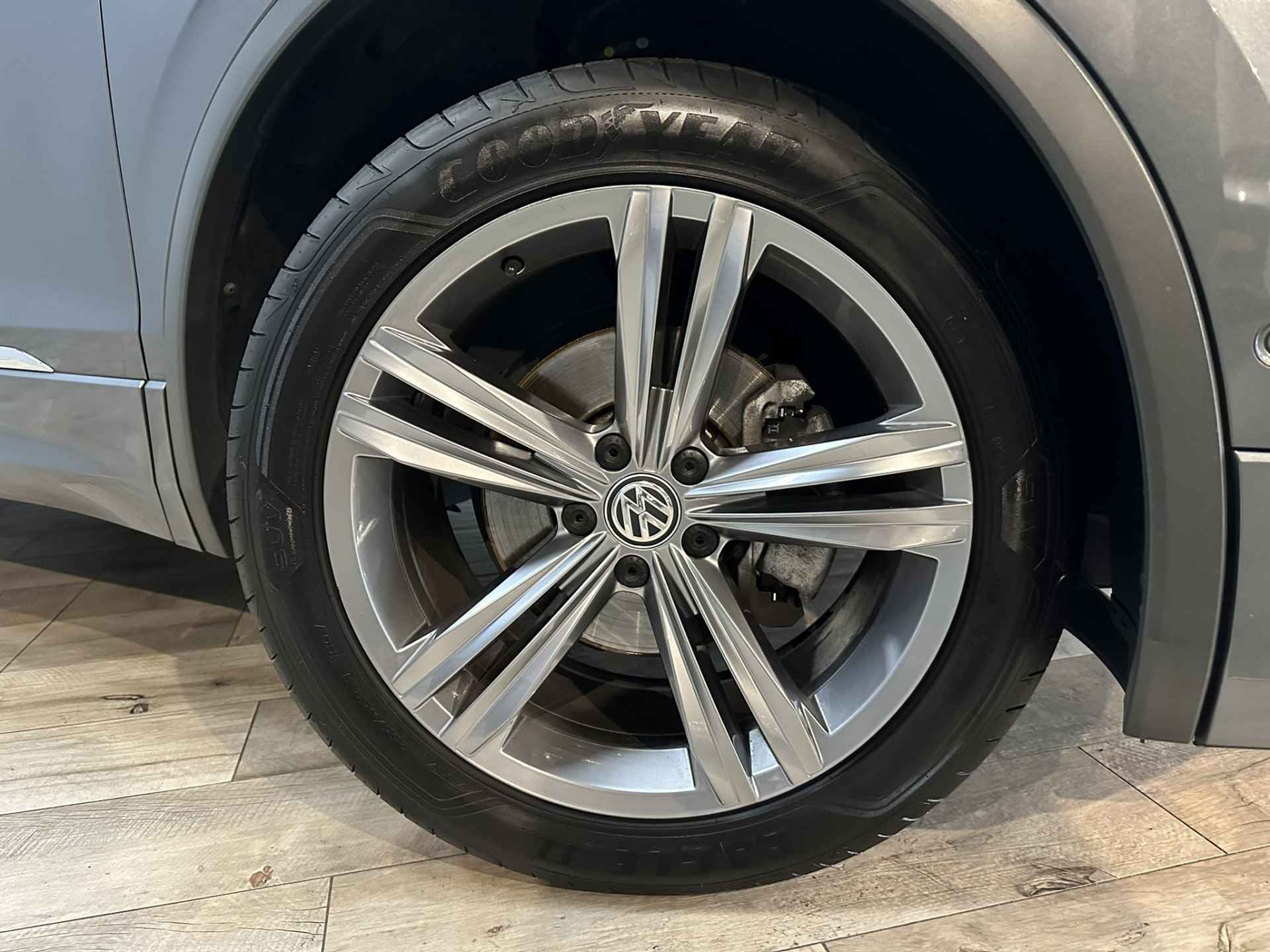 Volkswagen Tiguan Allspace 1.5 TSI Highline Business R 7pers. R Line | LED | Panorama | Virtual | Camera | Trekhaak | Adaptive Cruise | Massage stoelen | Apple Carplay Android Auto | Isofix | NAP | - 52/55