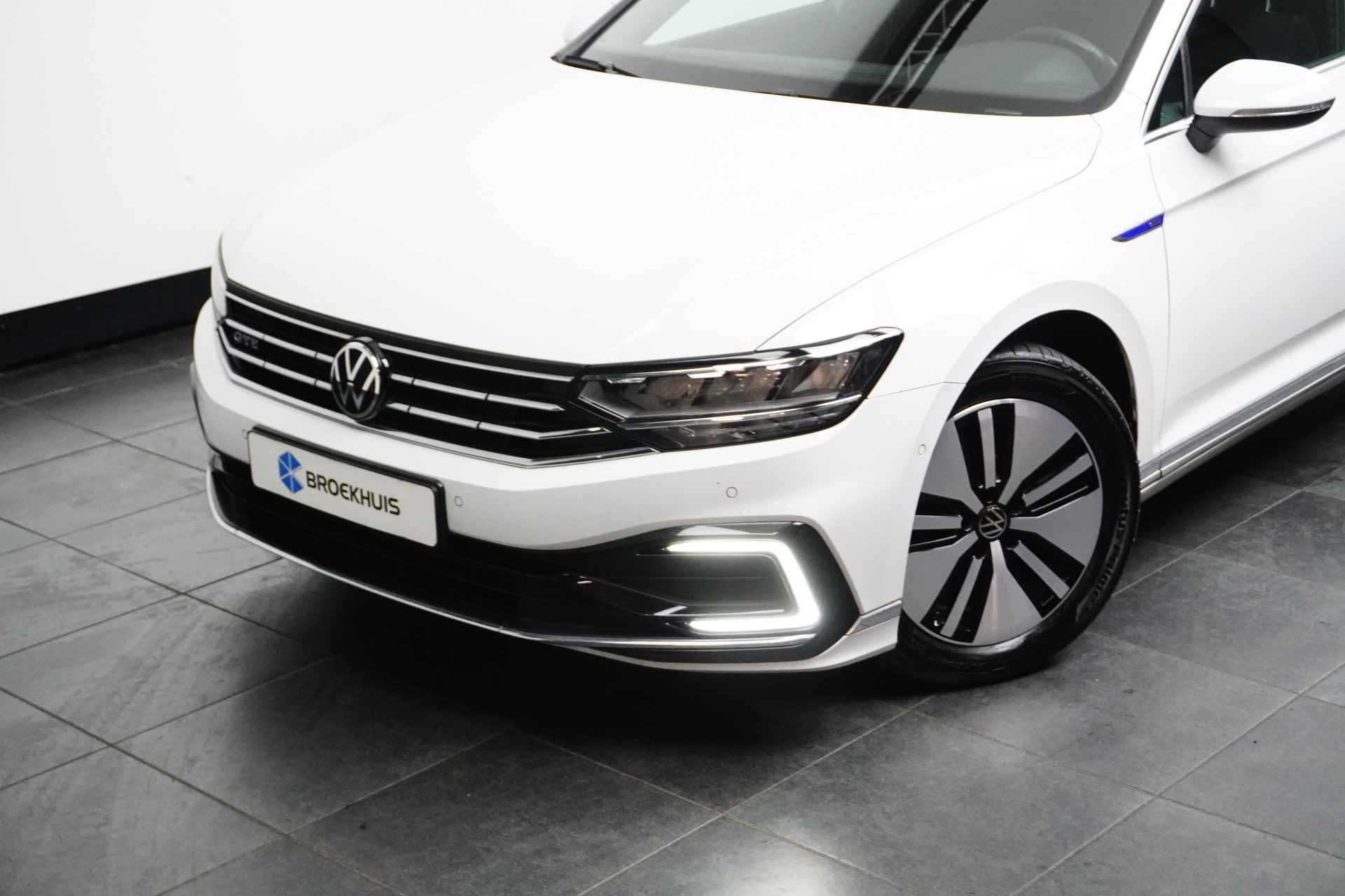 Volkswagen Passat Variant 1.4 TSI 204 pk PHEV GTE Business 6-DSG | Trekhaak elektrisch uitklapbaar | Dodehoek | ACC | - 33/34