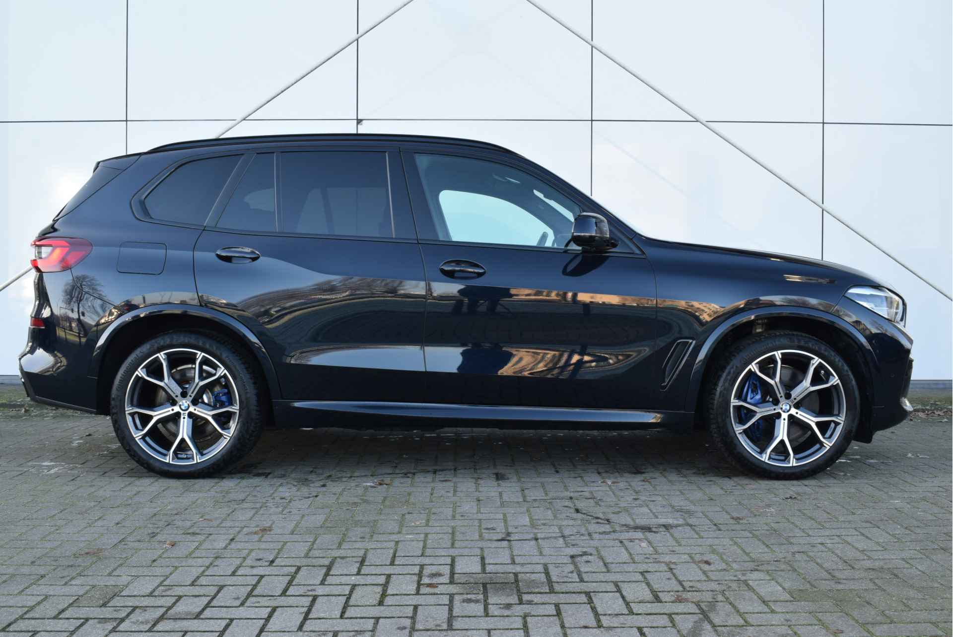 BMW X5 xDrive45e High Executive M Sport Automaat / Panoramadak / Sportstoelen / Stoelverwarming / Adaptieve LED / Parking Assistant / Harman Kardon / Live Cockpit Professional - 11/33