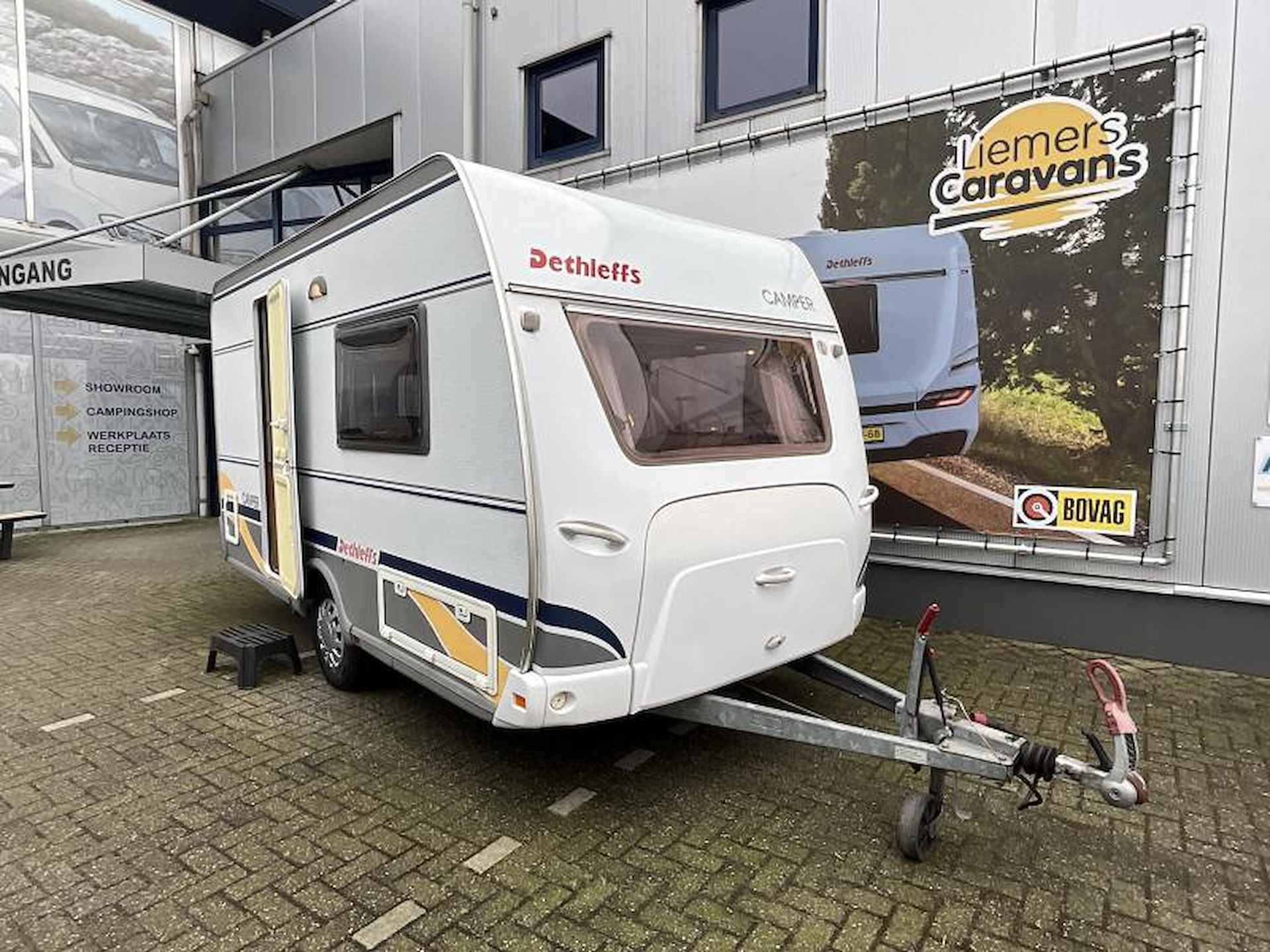 Dethleffs Camper 395 HK XL BED-COMPACT - 3/12