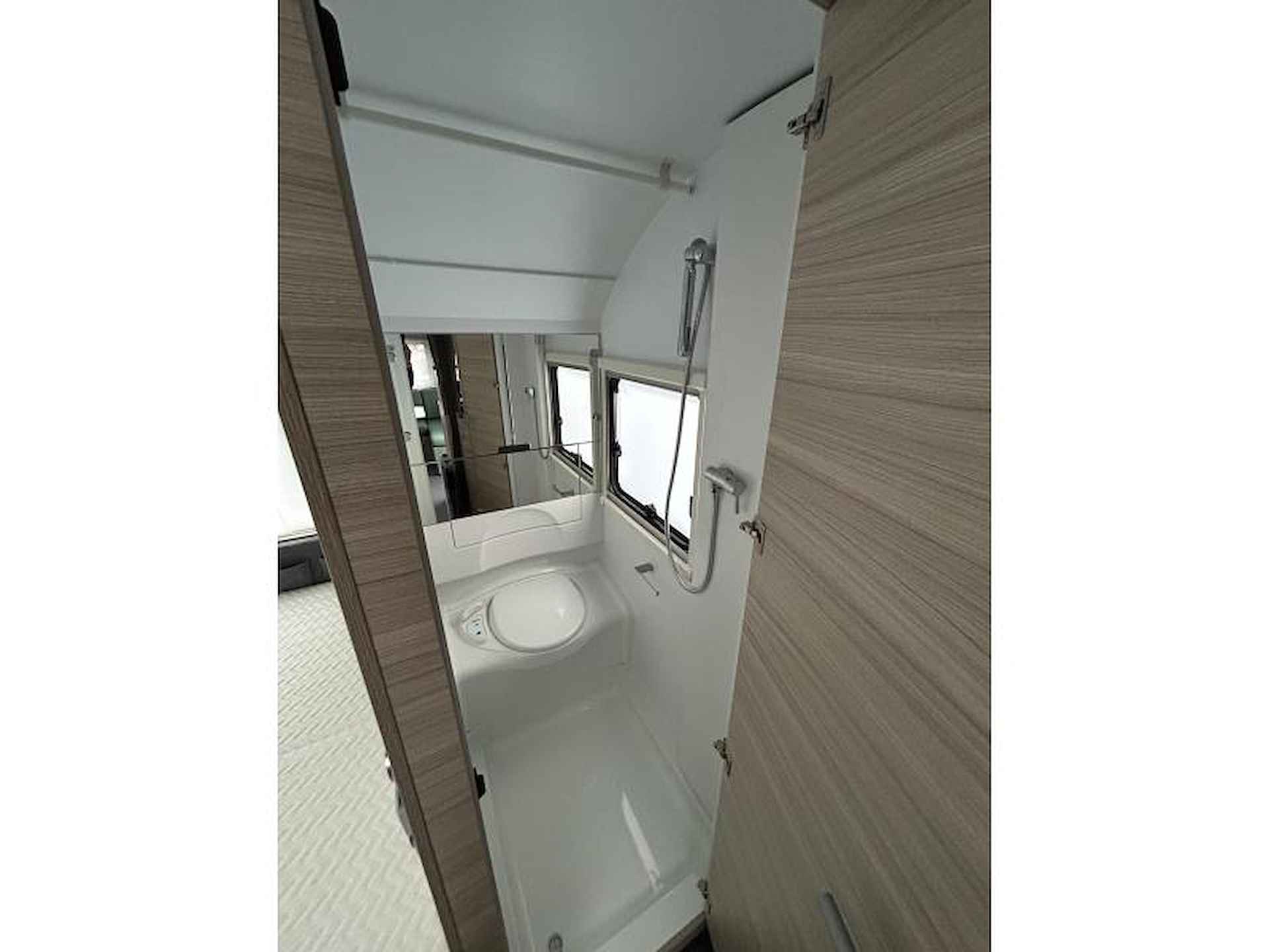 Adria Altea 472 PK EMERALD - 14/18