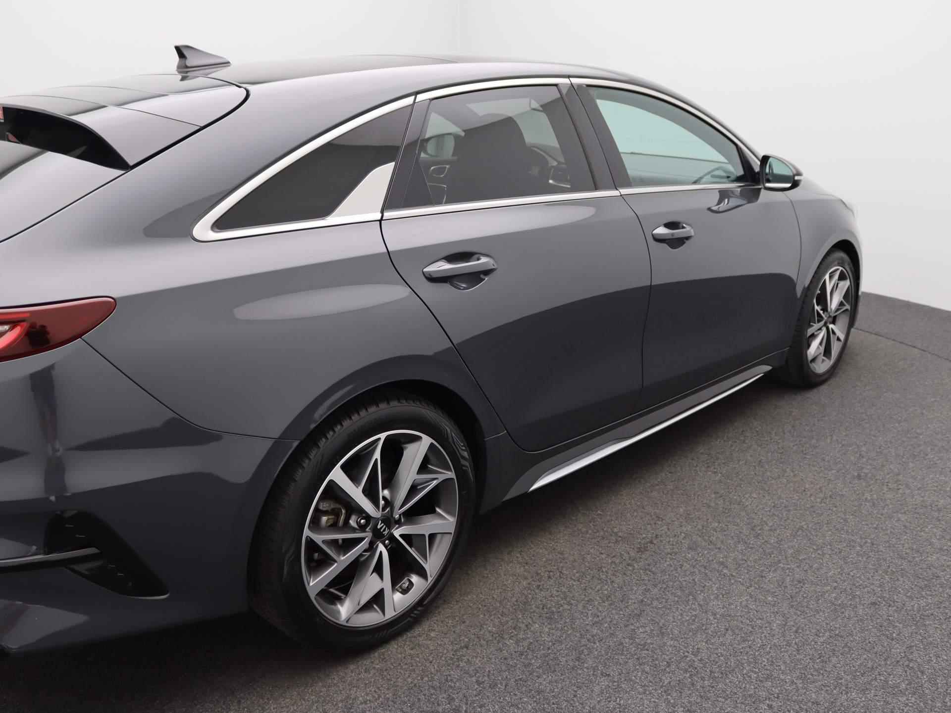 Kia ProCeed 1.4 T-GDI GT-PlusLine Elekt. Achterklep | Premium Sound | Pano Dak | LM Velgen 18"| All Season | Navi | Camera - 28/44