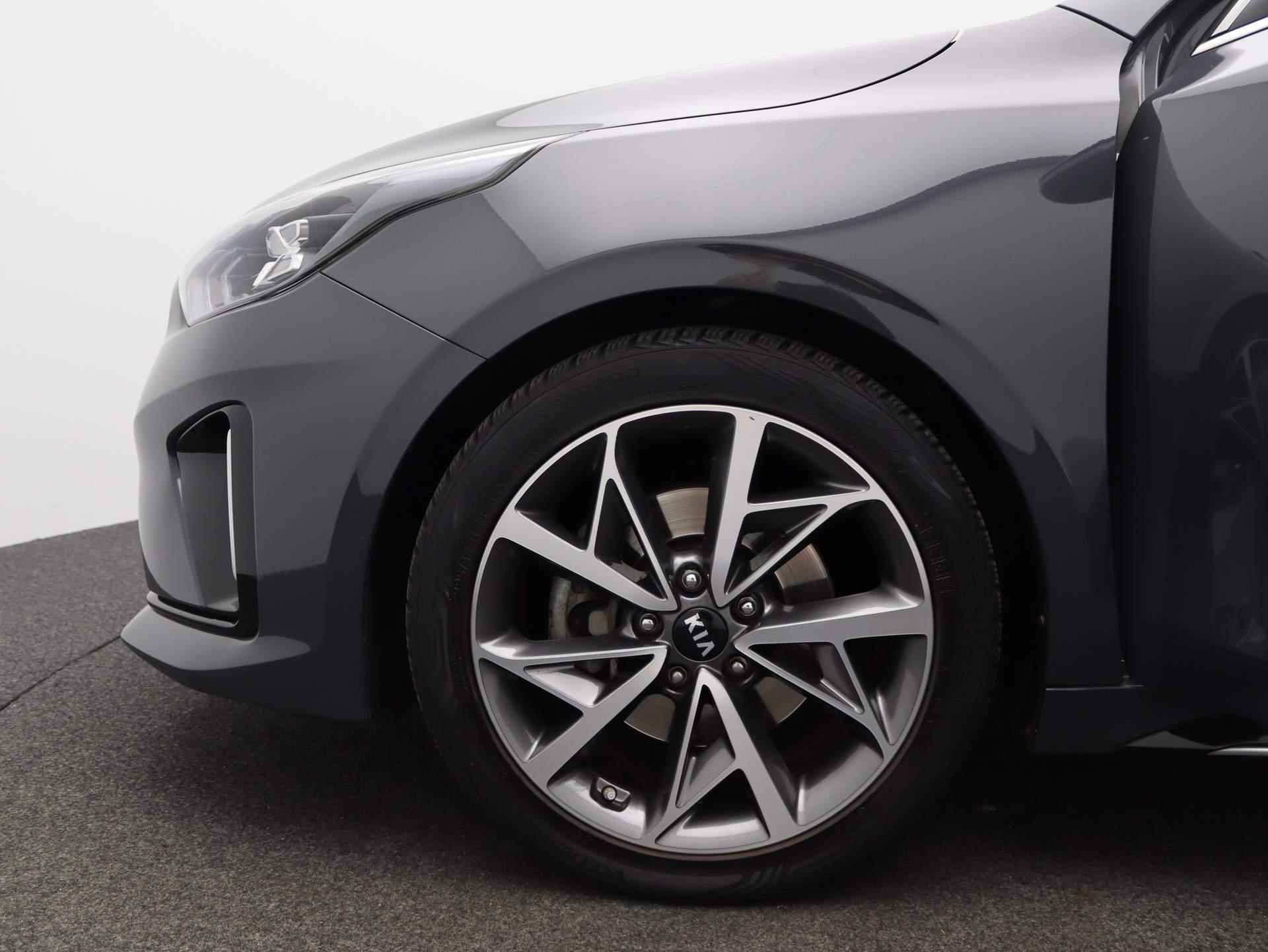 Kia ProCeed 1.4 T-GDI GT-PlusLine Elekt. Achterklep | Premium Sound | Pano Dak | LM Velgen 18"| All Season | Navi | Camera - 29/44