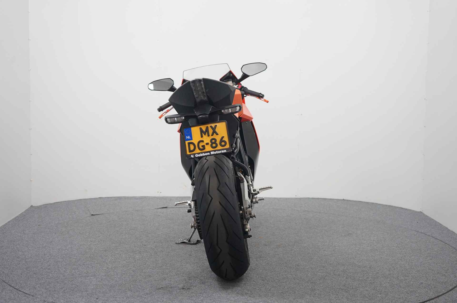 KTM 1190 RC8 - 7/20