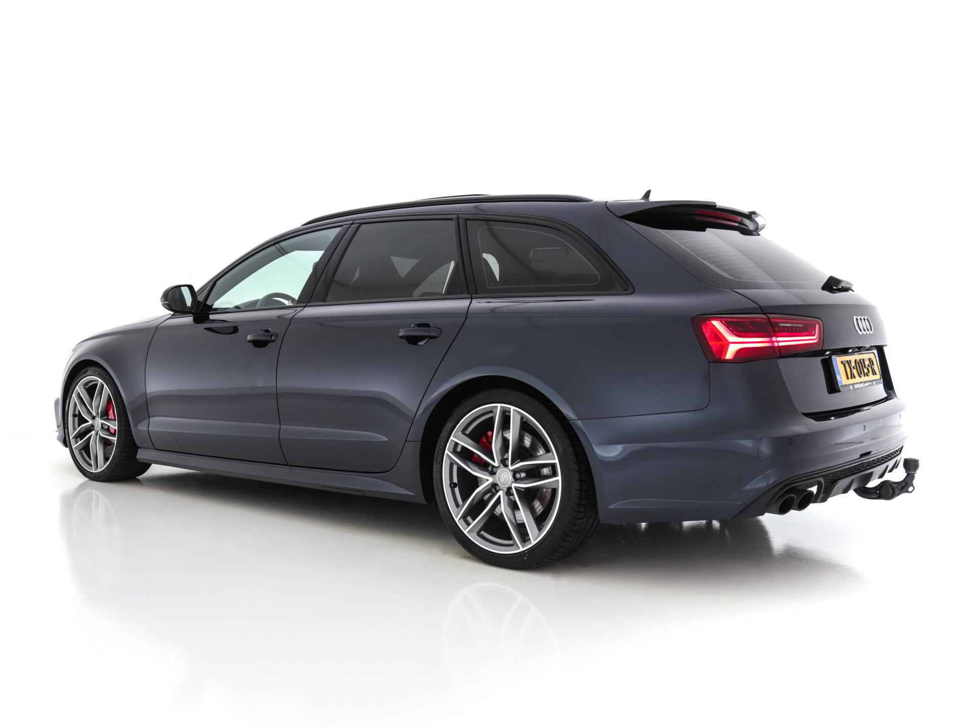 Audi S6 Avant 4.0 TFSI Pro Line Plus *PANO | RS-VALCONA-LEDER | ADAPTIVE-CRUISE | MATRIX-LED | CARBON-INT. | BOSE-SURROUND | DAB | AIR-SUSPENSION | CAMERA | NAVI-FULLMAP | ECC | PDC | MEMORY* - 4/40