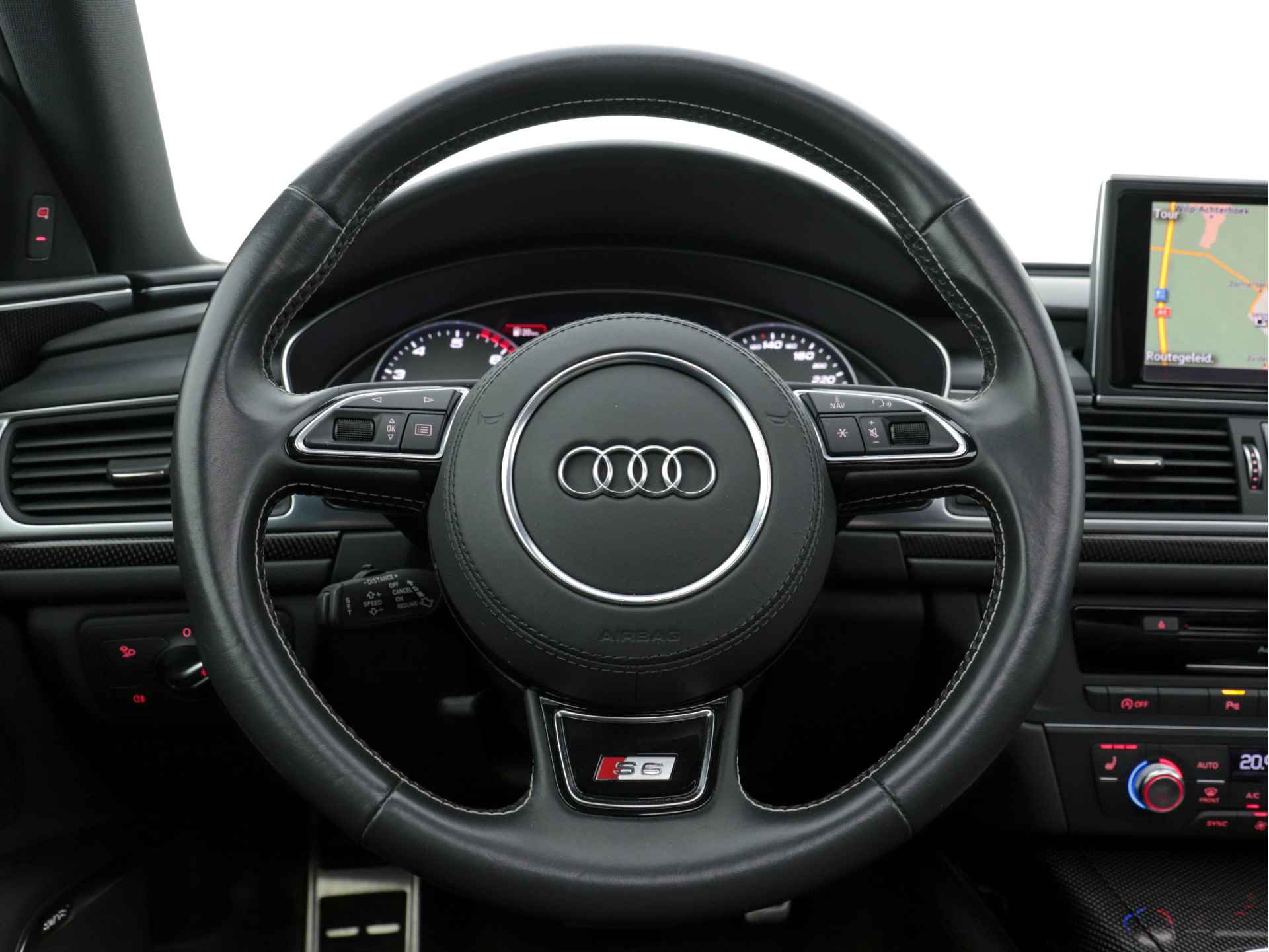 Audi S6 Avant 4.0 TFSI Pro Line Plus *PANO | RS-VALCONA-LEDER | ADAPTIVE-CRUISE | MATRIX-LED | CARBON-INT. | BOSE-SURROUND | DAB | AIR-SUSPENSION | CAMERA | NAVI-FULLMAP | ECC | PDC | MEMORY* - 18/40