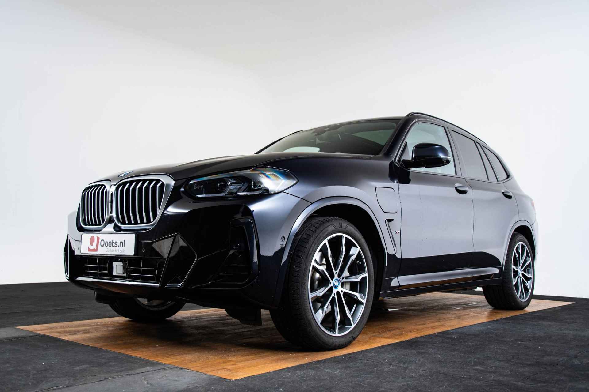 BMW X3 xDrive30e High Executive M Sport - Panoramadak - Parking Assistant Plus - Leder - Elektrisch verstelbare voorstoelen - Head-Up - Harman Kardon - 28/71