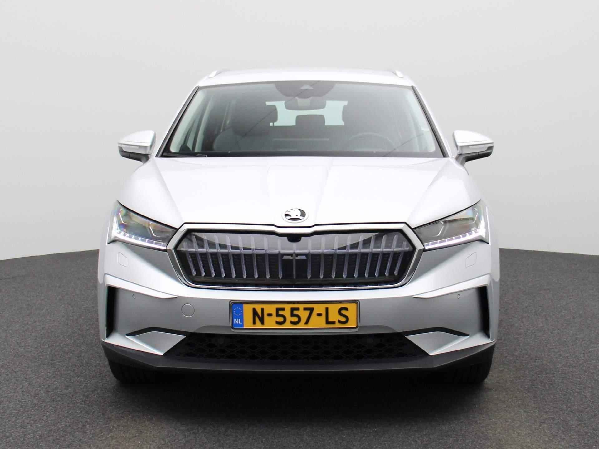 Skoda Enyaq iV 80 77 kWh 204 PK | LED Koplampen | Navigatie | Groot Accupakket | Apple Carplay/Android Auto | Trekhaak | Achteruitrijcamera | Climate Control | Adaptive Cruise Control | Parkeersensoren | Stuurverwarming | Dodehoek detectie | Lichtmetalen Velgen | - 3/42