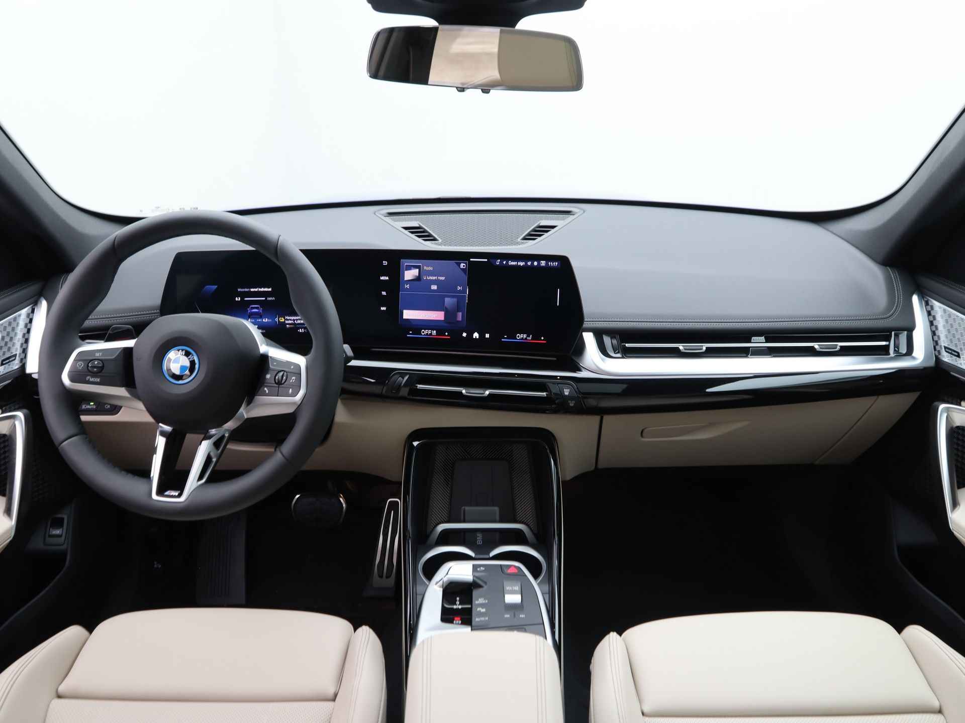 BMW iX1 eDrive20 67 kWh - 23/25