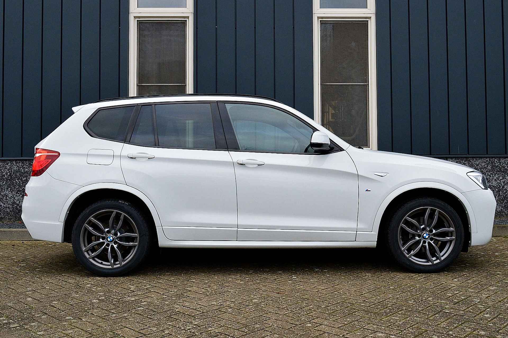 BMW X3 xDrive28i M-Sport High Executive Rijklaarprijs-Garantie Navigatie Leder Panorama dak Xenon Airco - 6/38