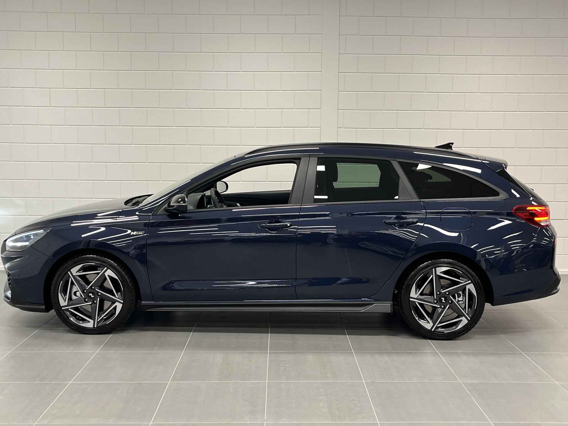 Hyundai i30 Wagon 1.5 T-GDi MHEV N Line STOELVERWARMING | 18 INCH VELGEN | FULL LED | SPORTIEVE STATIONWAGON | DEMOVOORDEEL! | BESCHIKBAAR VANAF 28-11-2024 - 9/48