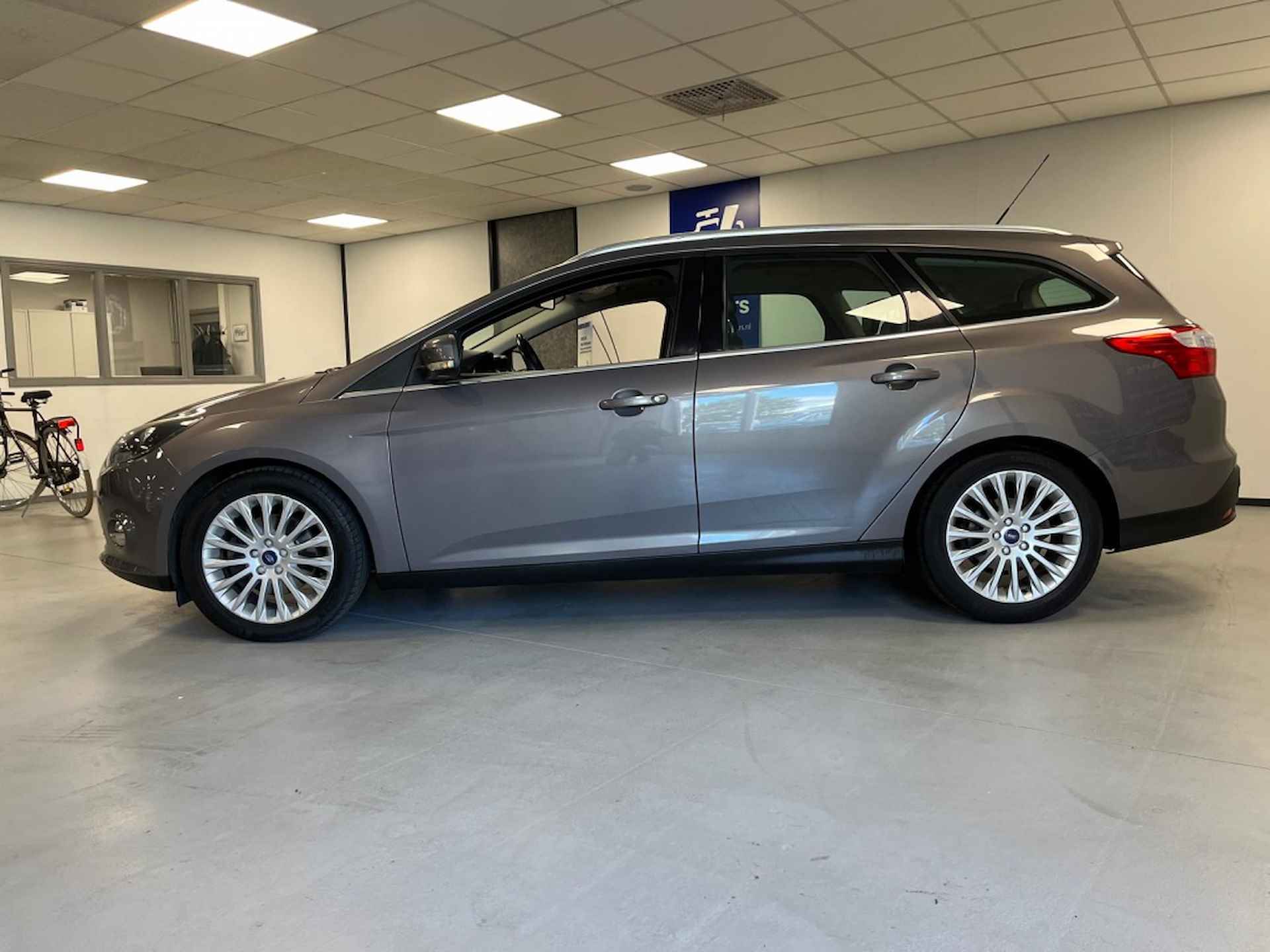 Ford Focus Wagon 1.6 EcoB. Titanium - 4/18