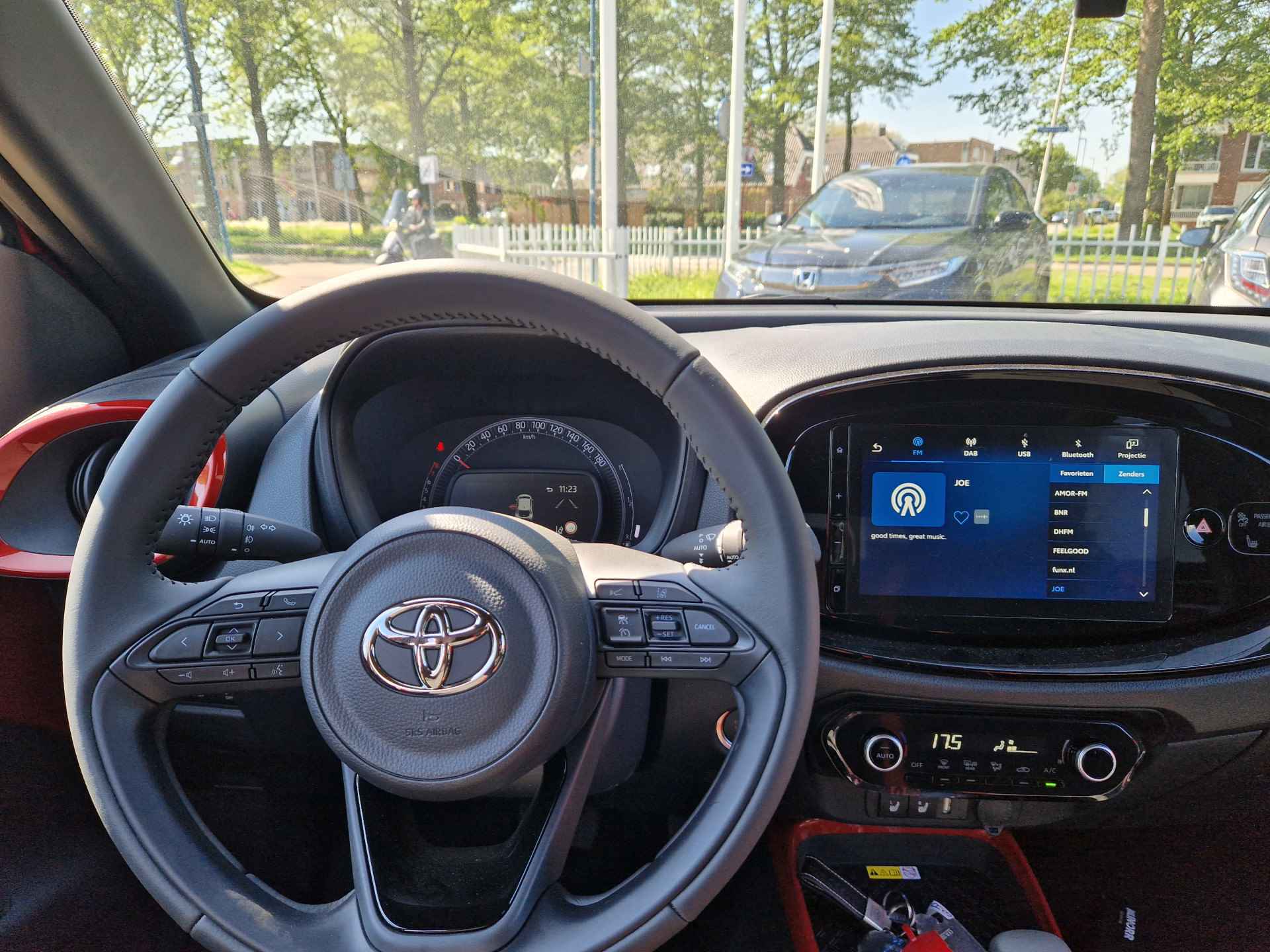 Toyota Aygo X 1.0 Pulse Automaat , All-in Rijklaarprijs - 3/7