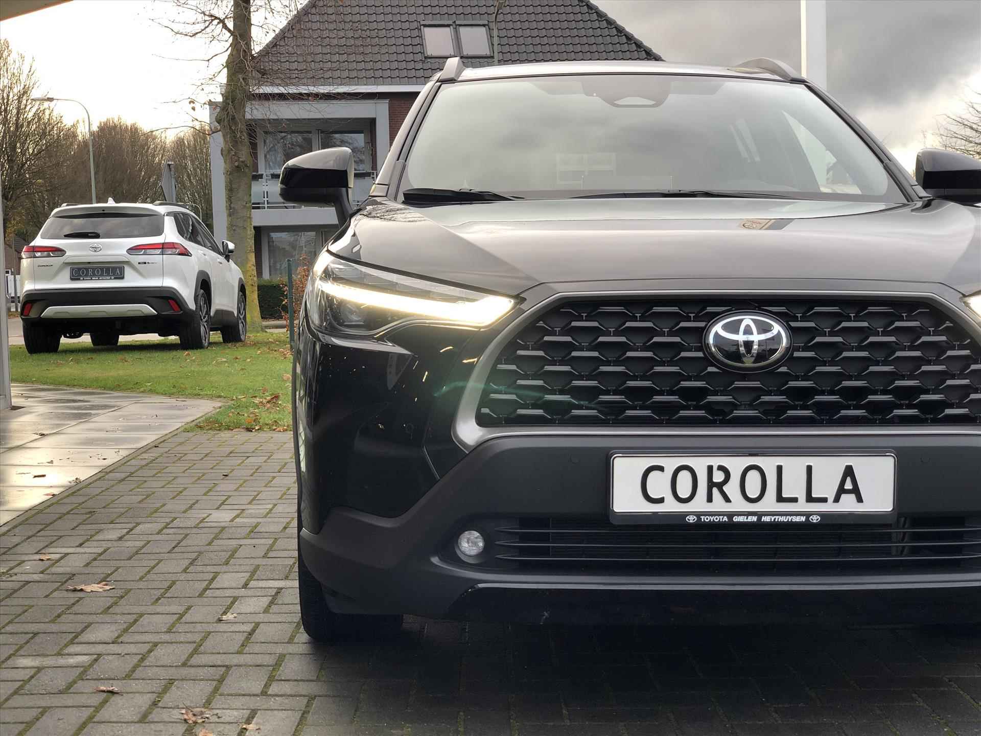 Toyota Corolla Cross 1.8 Full Hybrid 140 Style | Elektrische achterklep, Smart Connect, Dodehoekherkenning, Parkeersensoren, Stuurverwarming - 12/41