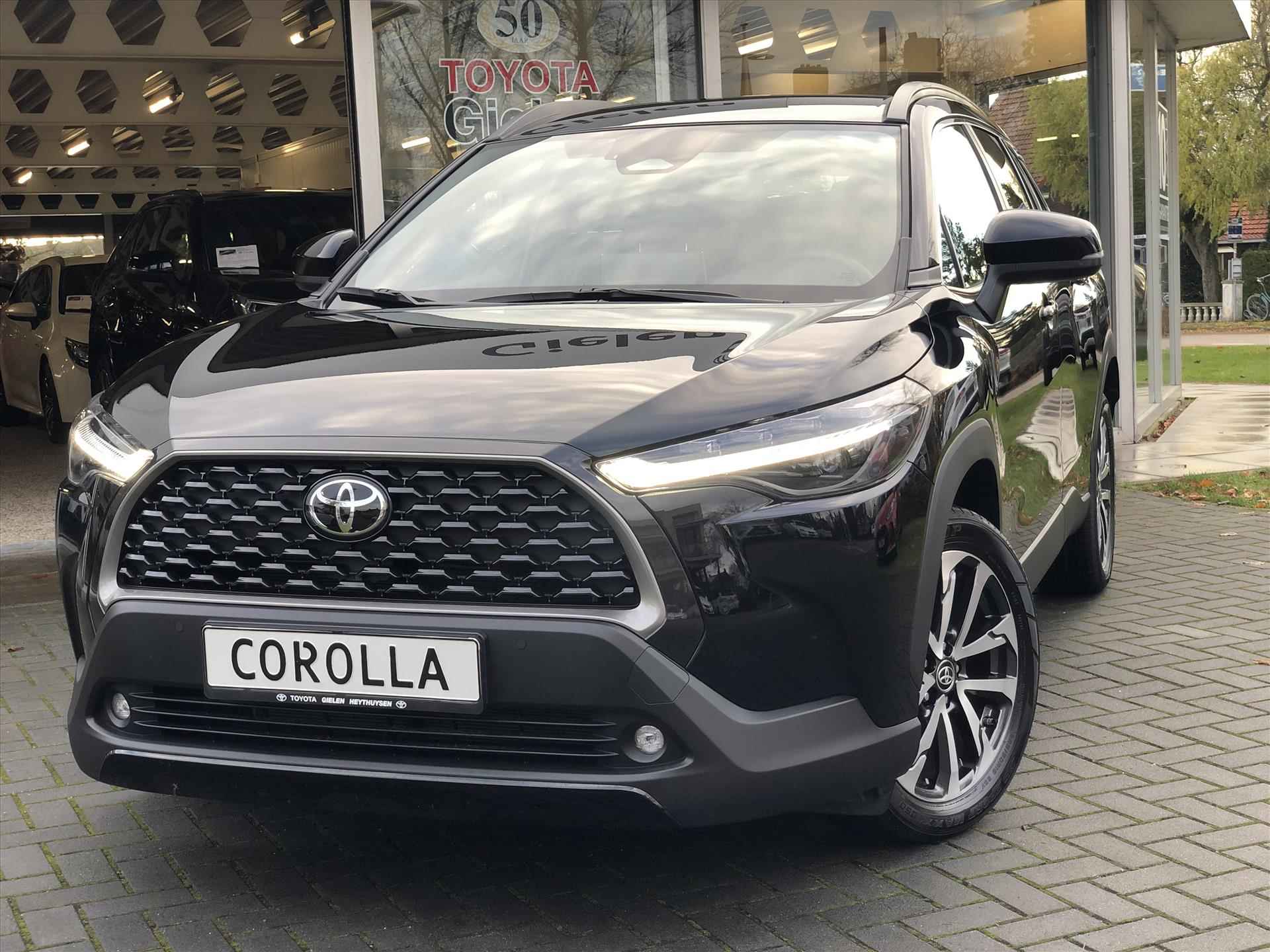 Toyota Corolla Cross 1.8 Full Hybrid 140 Style | Elektrische achterklep, Smart Connect, Dodehoekherkenning, Parkeersensoren, Stuurverwarming - 40/41