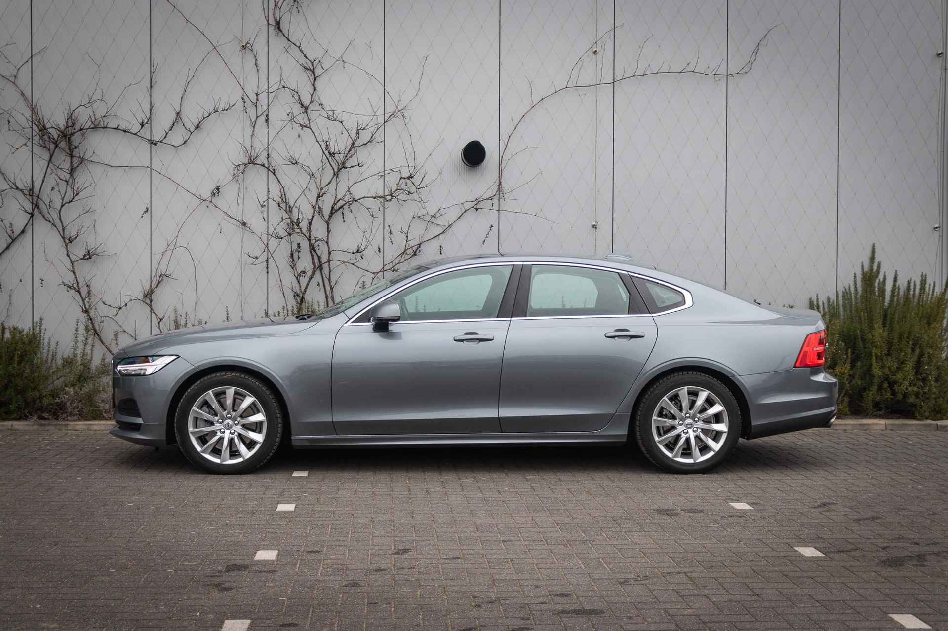 Volvo S90 T4 Aut.8 Momentum | Adaptieve Cruise Control | Standkachel | Leder | Keyless | Elektrische voorstoelen | Stoel + Stuurverwarming | All-Season banden - 5/21