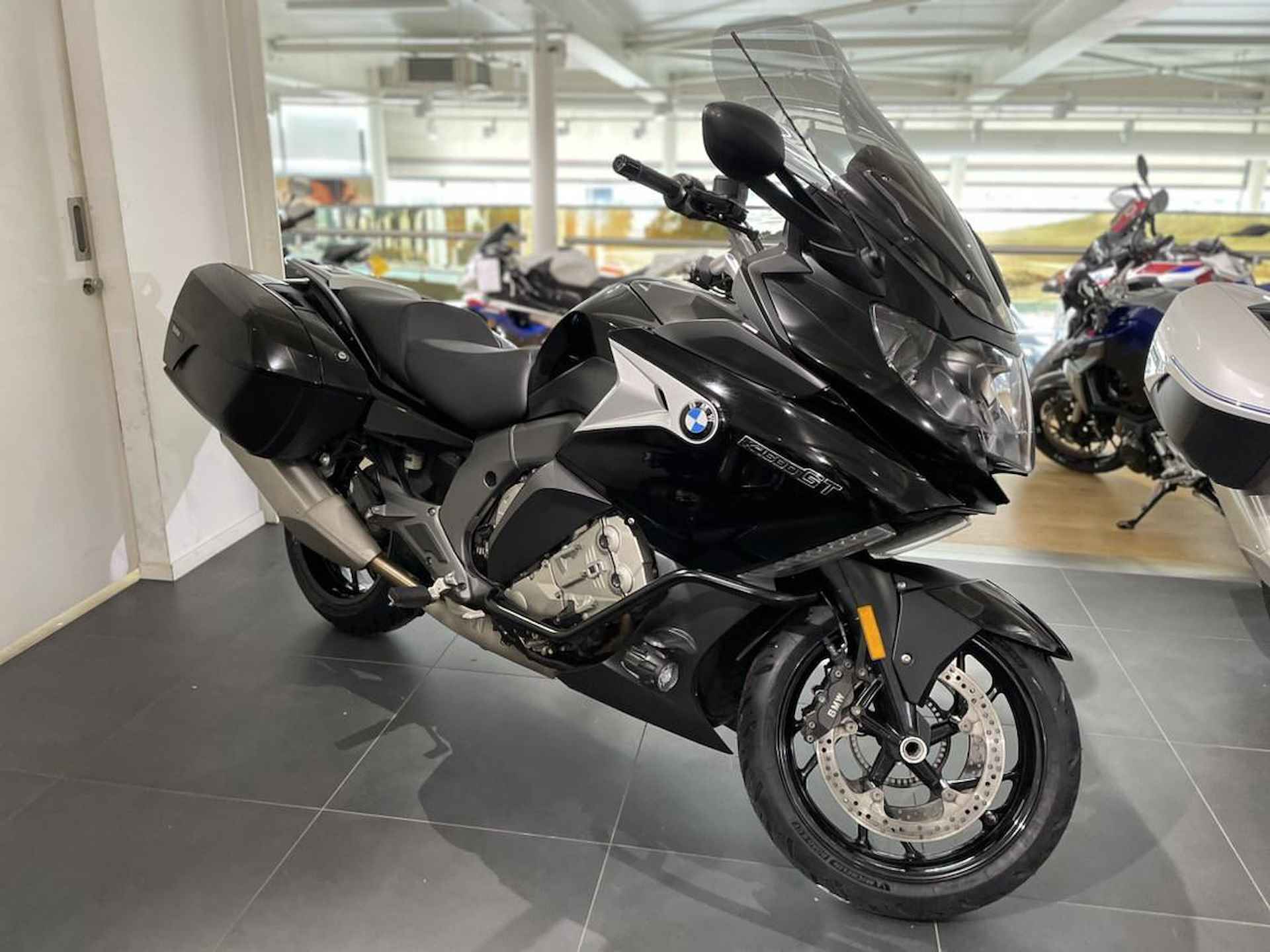 BMW  K 1600 GT Black Storm - 2/6