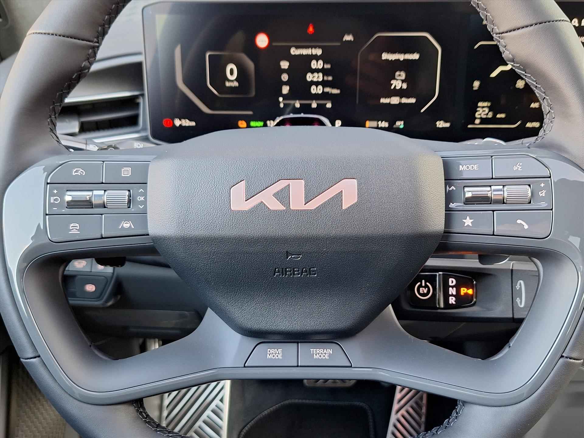 Kia Ev9 99,8kWh 384pk AWD Dual Motor Launch Edition GT-Line | Stoelverwarming -en verkoeling | 7-Zits | Panorama en Kanteldak | 360° Camera - 24/56