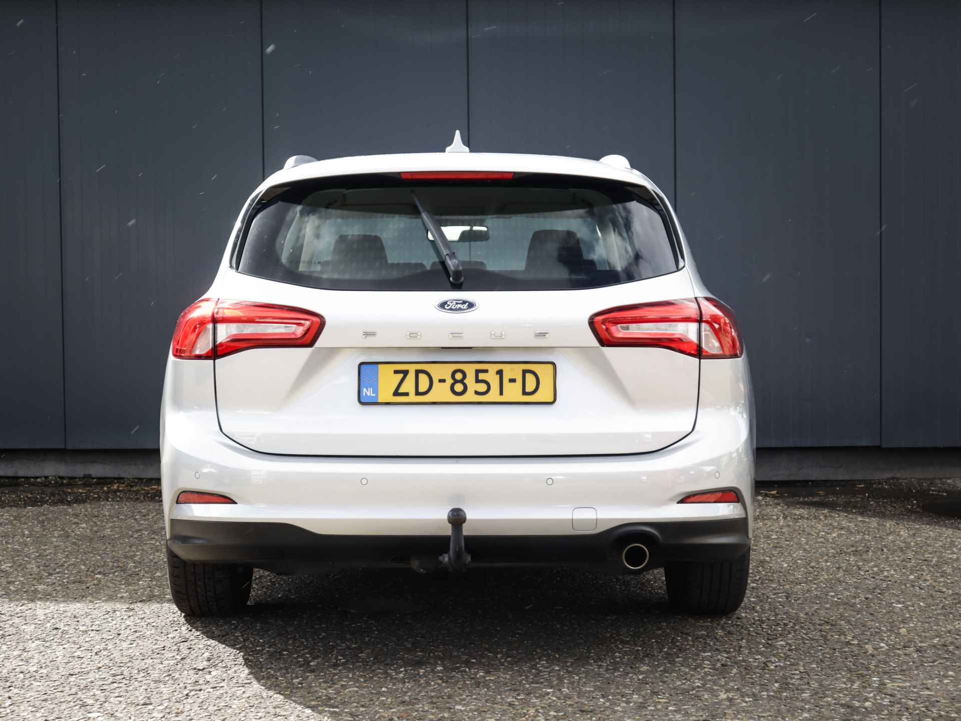 Ford FOCUS Wagon 1.0 EcoBoost Titanium Business (126 PK) 1e-Eig, Ford-Dealer-Onderh, 12-Mnd-BOVAG, NL-Auto, Trekhaak, Navigatie/Apple-Carplay/Android-Auto, Cruisecontrol, Keyless-Entry/Start, Parkeersensoren-V+A, Licht-Zicht-Pakket, Sportstoelen, Airco, Lm-Velgen-16Inch, Privacy-Glas - 35/39