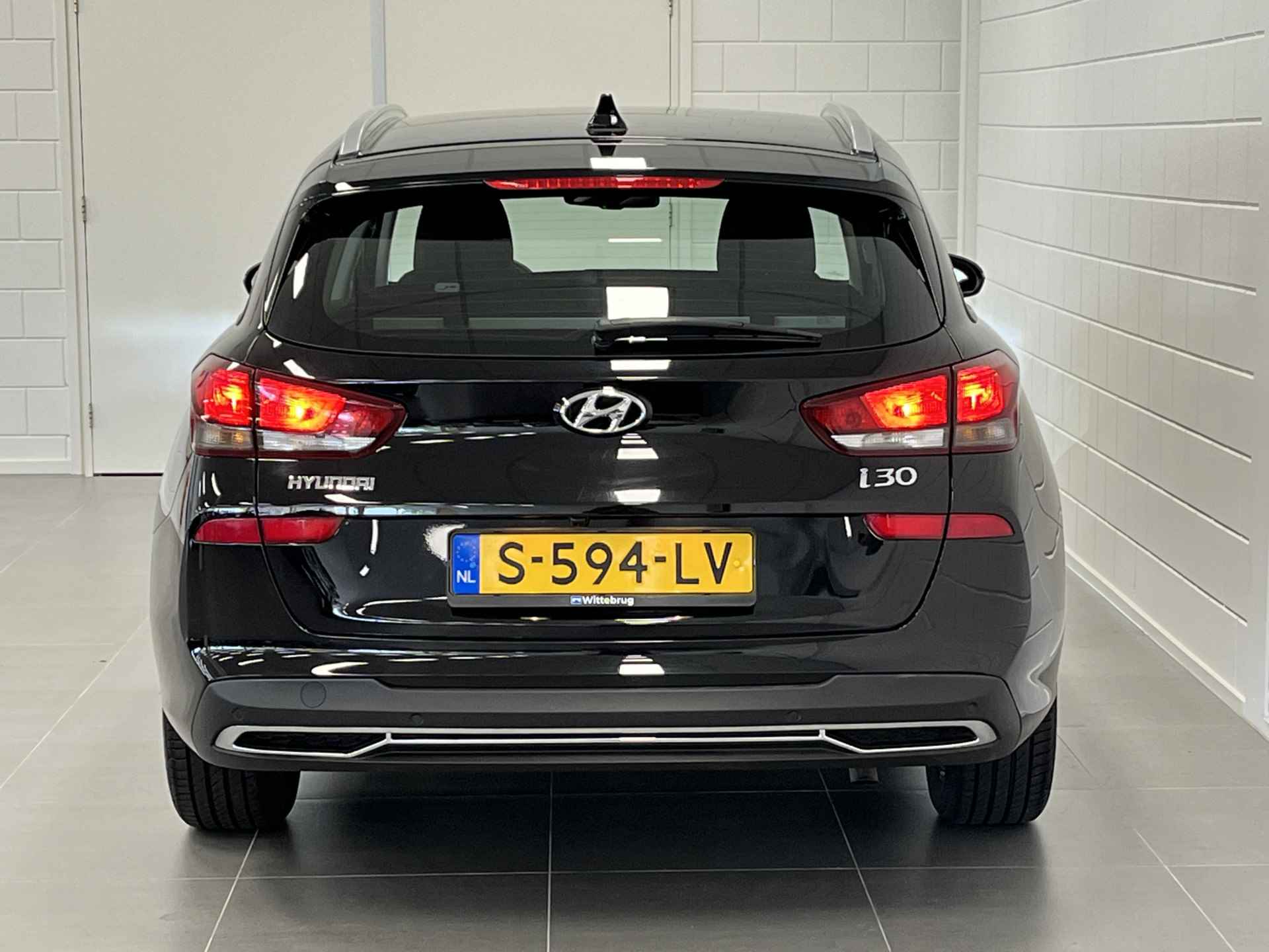 Hyundai i30 Wagon 1.0 T-GDi MHEV Comfort Smart | Navigatie | Camera | Climate Control | Lichtmetalen Velgen | - 38/39