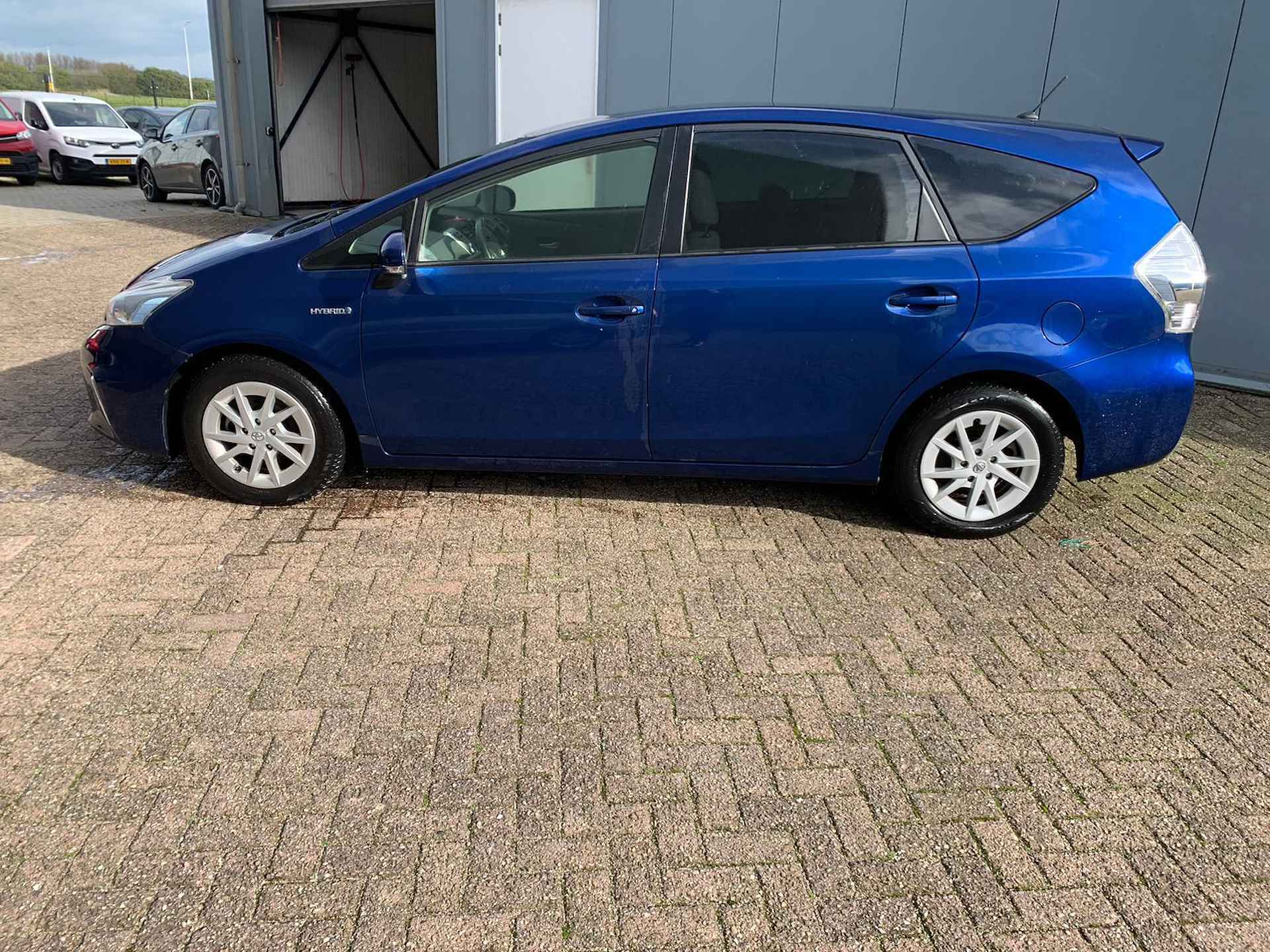 Toyota Prius Wagon 1.8 Aspiration Limited | 7 zits | Multimedia | Climate Control | Keyless Entry | Goed Onderhouden | - 3/15