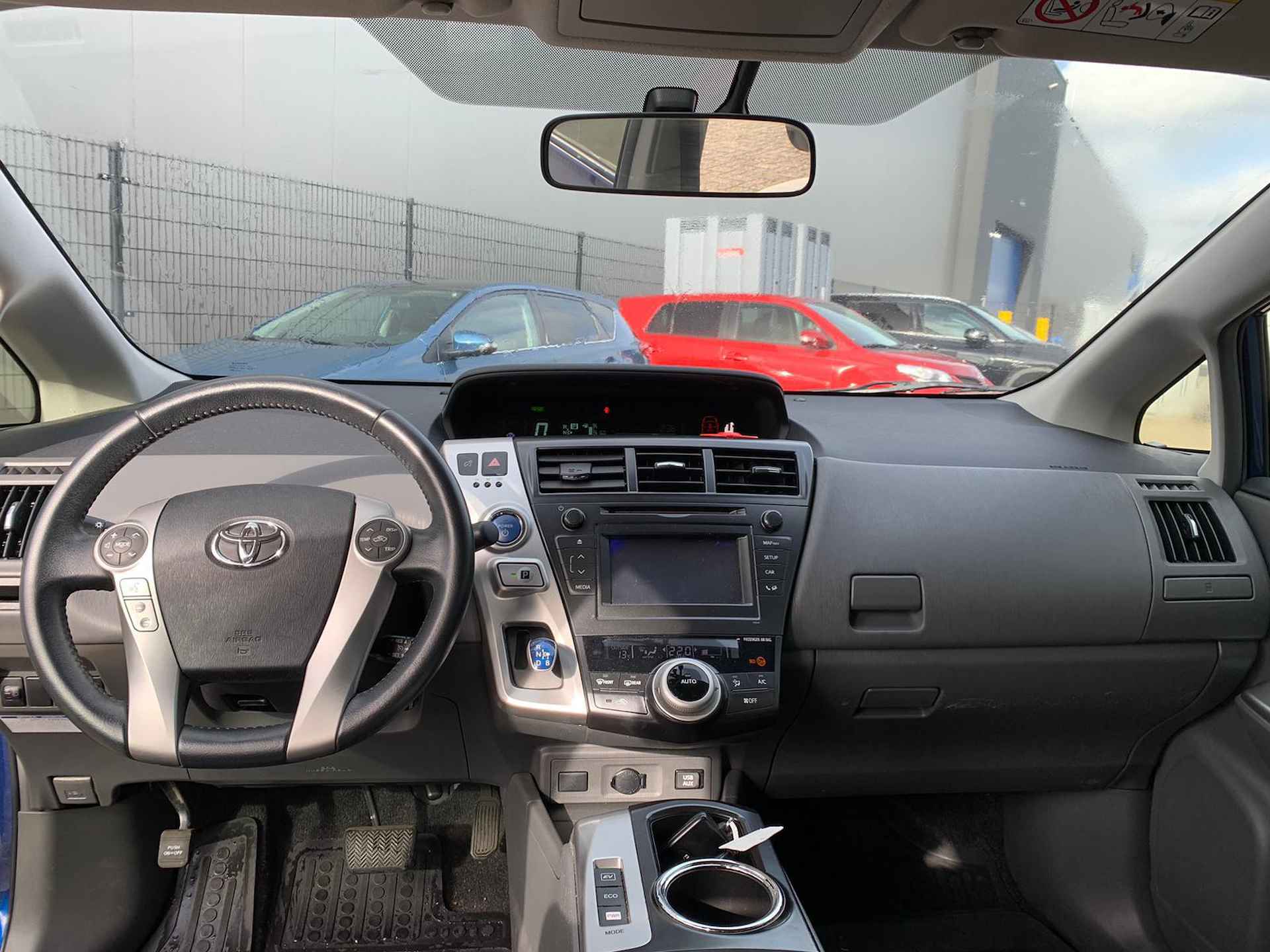 Toyota Prius Wagon 1.8 Aspiration Limited | 7 zits | Multimedia | Climate Control | Keyless Entry | Goed Onderhouden | - 7/15